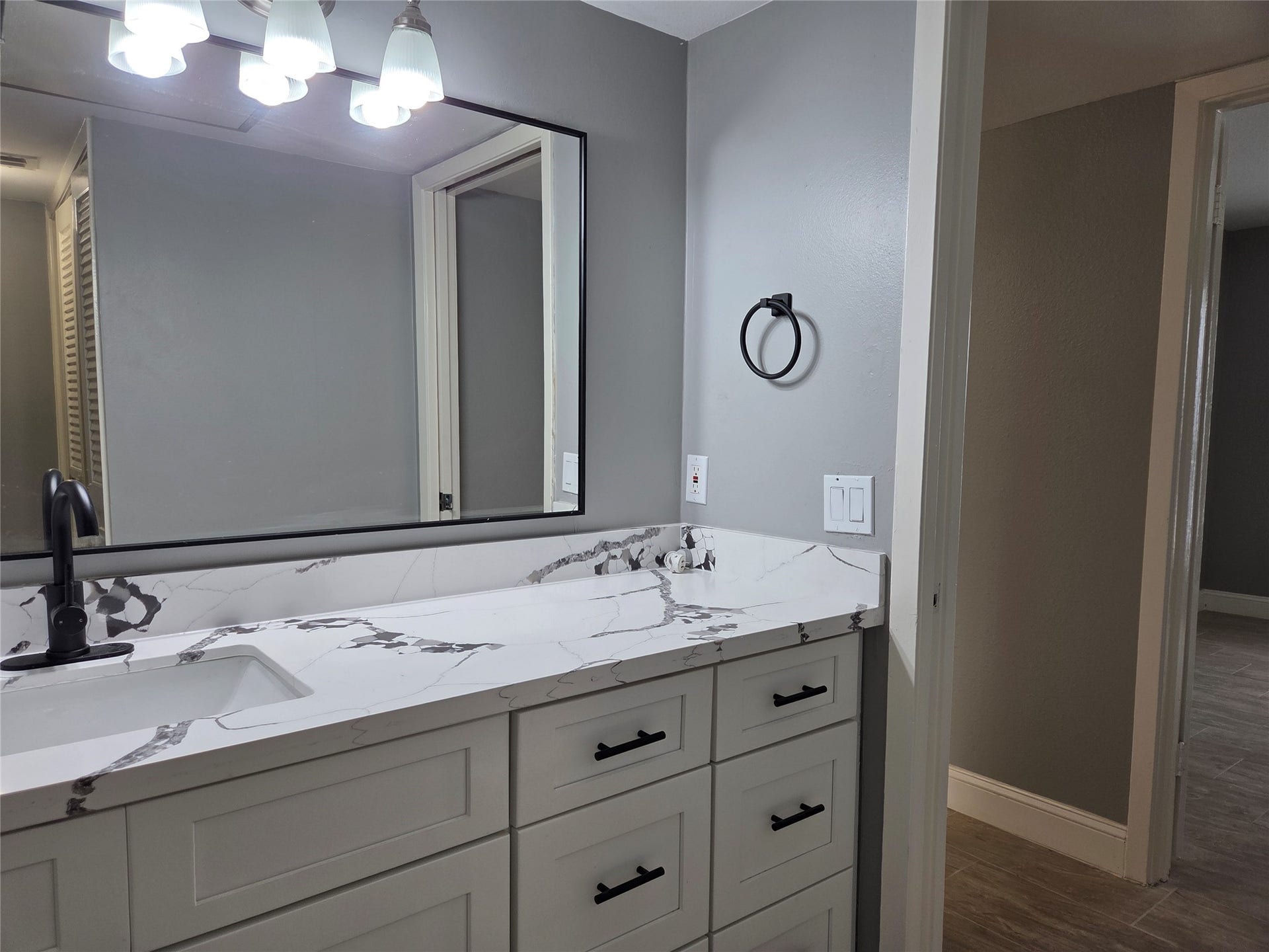 8421 Hearth Drive, #31, Houston, TX 77054