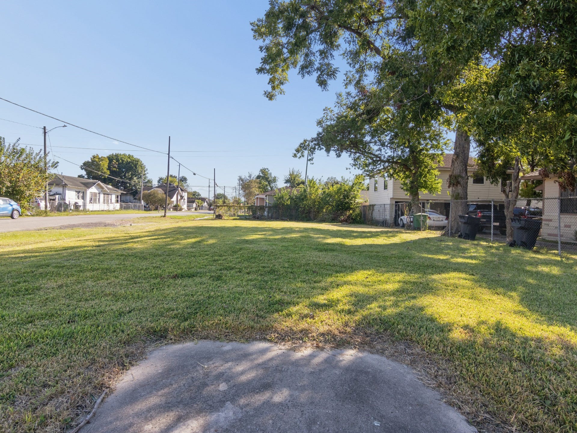 6950 Canal Street, Houston, TX 77011 6950 Canal Street, Houston, TX 77011