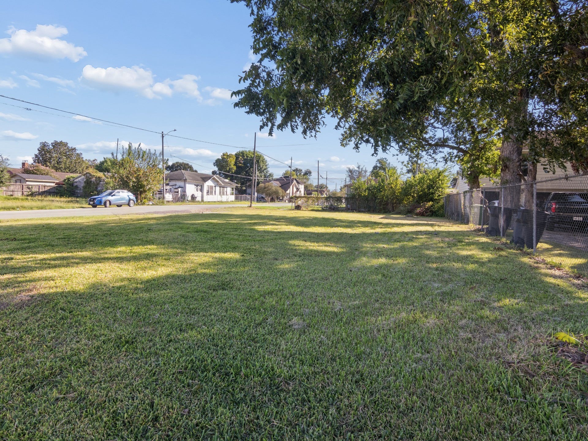 6950 Canal Street, Houston, TX 77011 6950 Canal Street, Houston, TX 77011