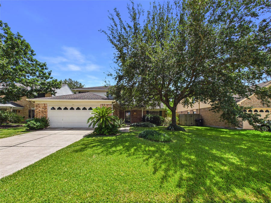 Property photo for 814 Lochnell Drive, Houston, TX