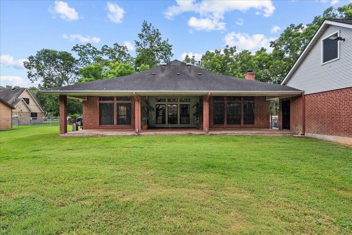 9700 Jay Road, Hitchcock, TX 77563 9700 Jay Road, Hitchcock, TX 77563