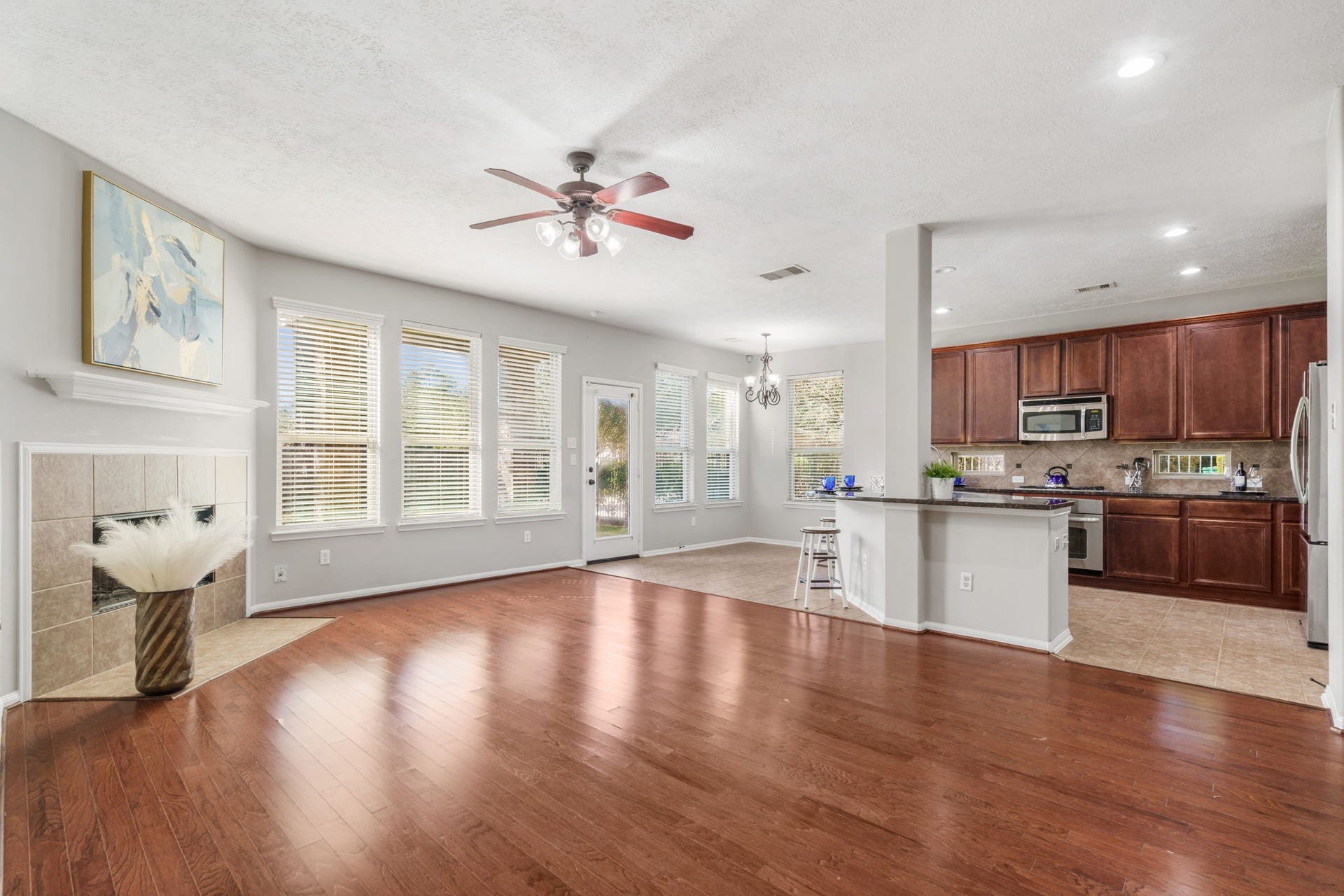 23 Bay Mills Place, Tomball, TX 77389 23 Bay Mills Place, Tomball, TX 77389