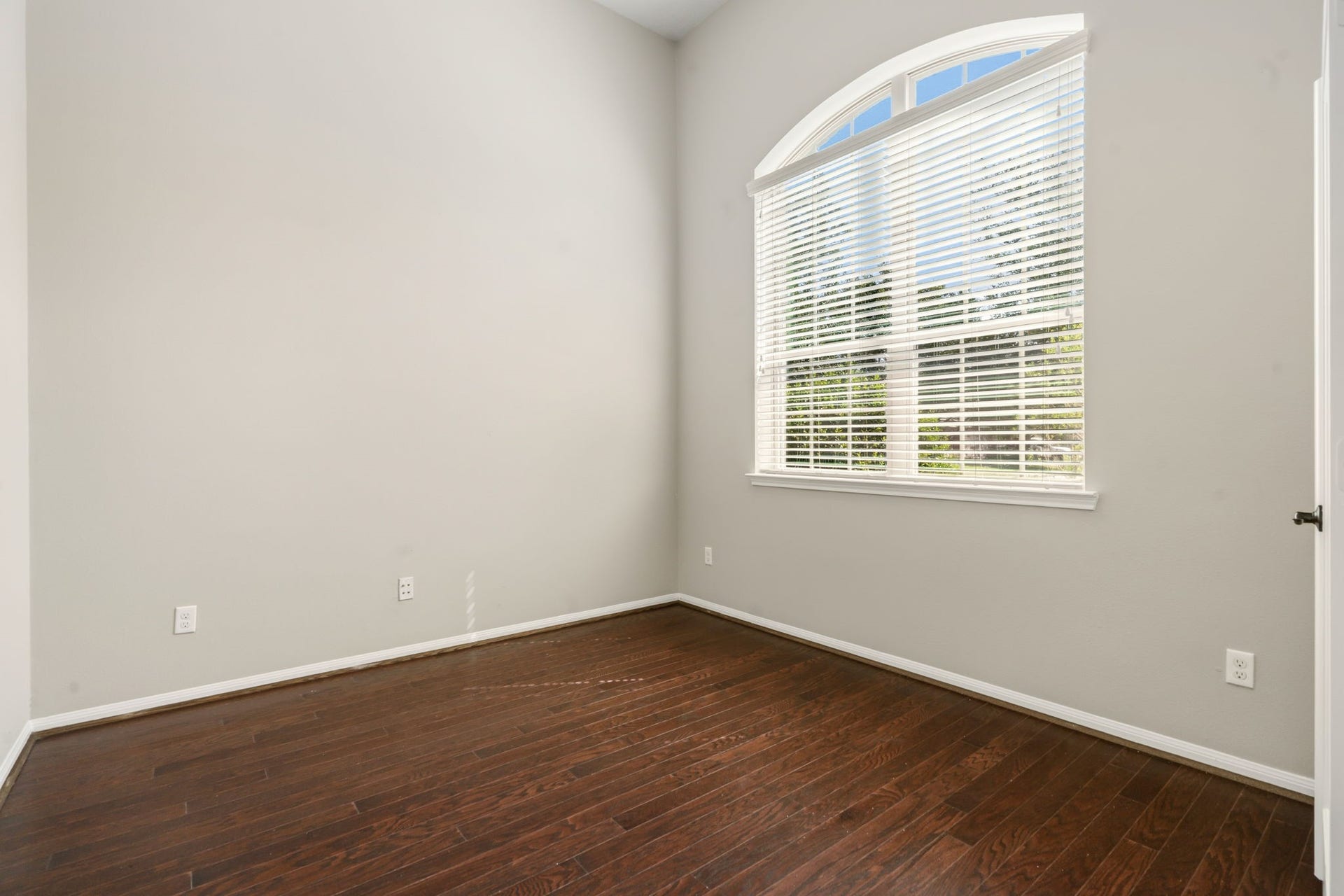23 Bay Mills Place, Tomball, TX 77389 23 Bay Mills Place, Tomball, TX 77389