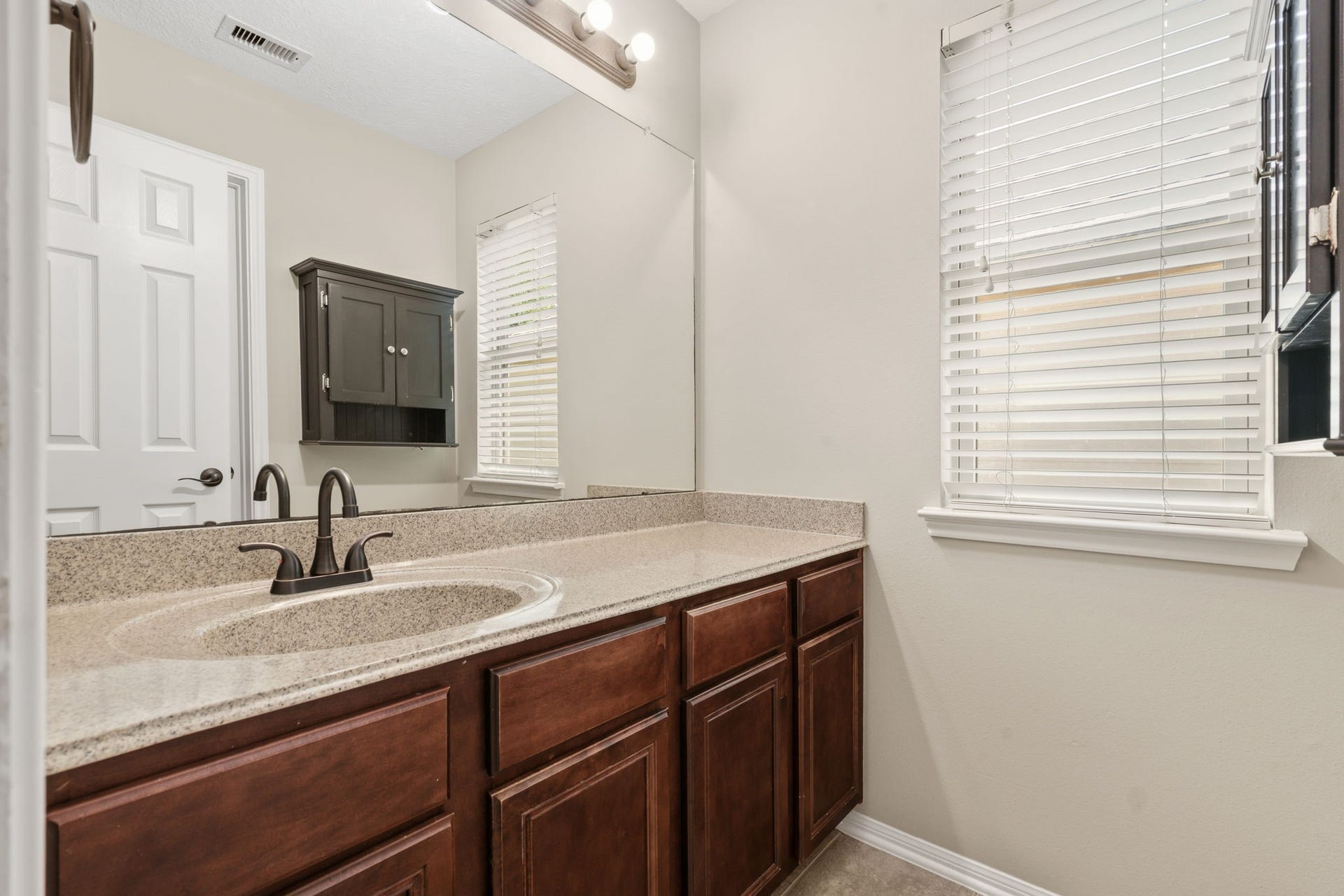 23 Bay Mills Place, Tomball, TX 77389 23 Bay Mills Place, Tomball, TX 77389