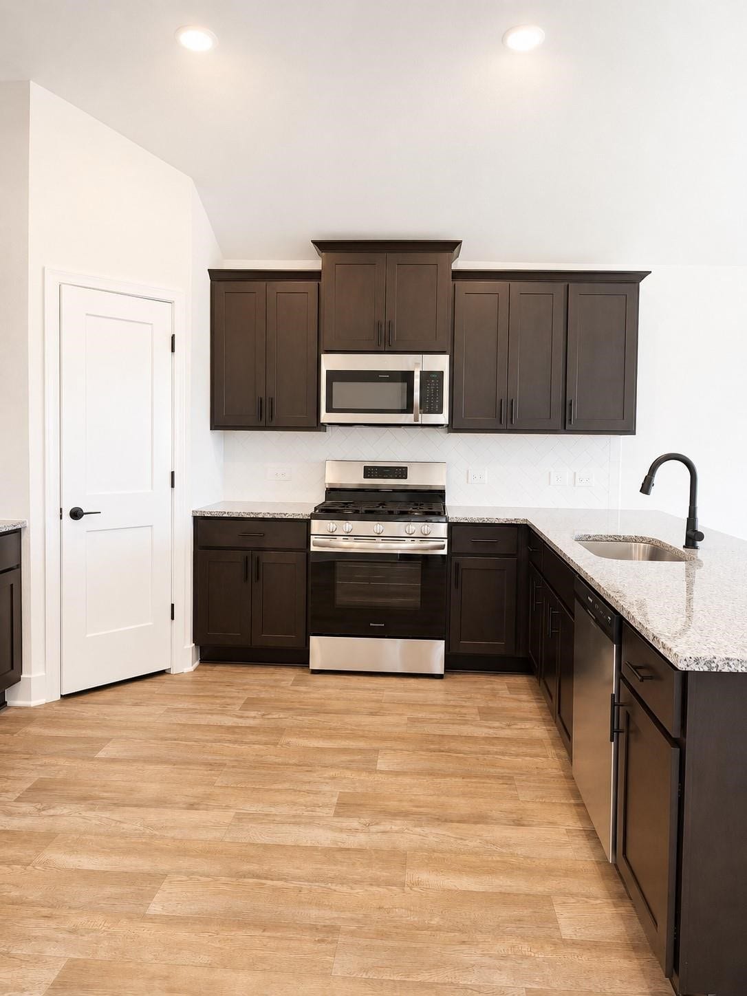 2100 Emerald Lake Trail, Dayton, TX 77535 2100 Emerald Lake Trail, Dayton, TX 77535