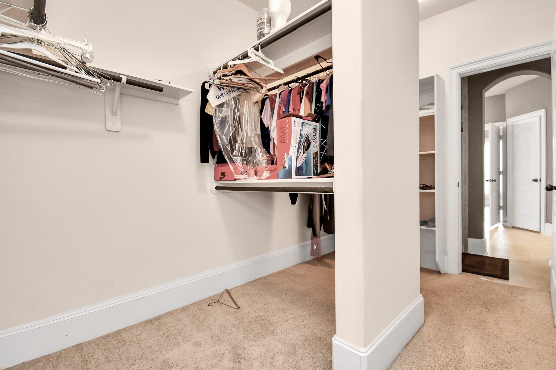 14811 Diane Manor Lane, Humble, TX 77396 Primary Closet