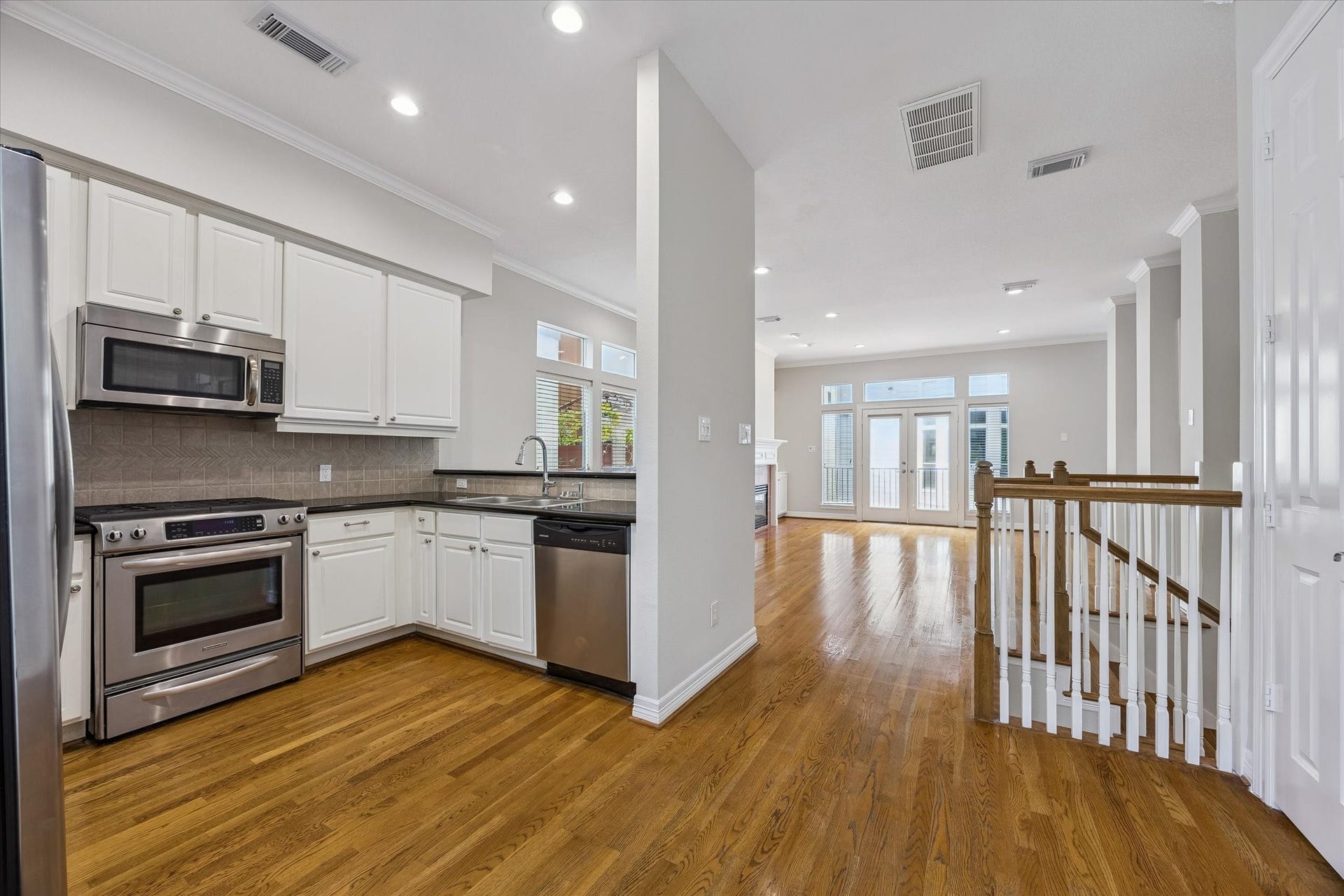 Another shot showing the easy flow between functions on this living floor!