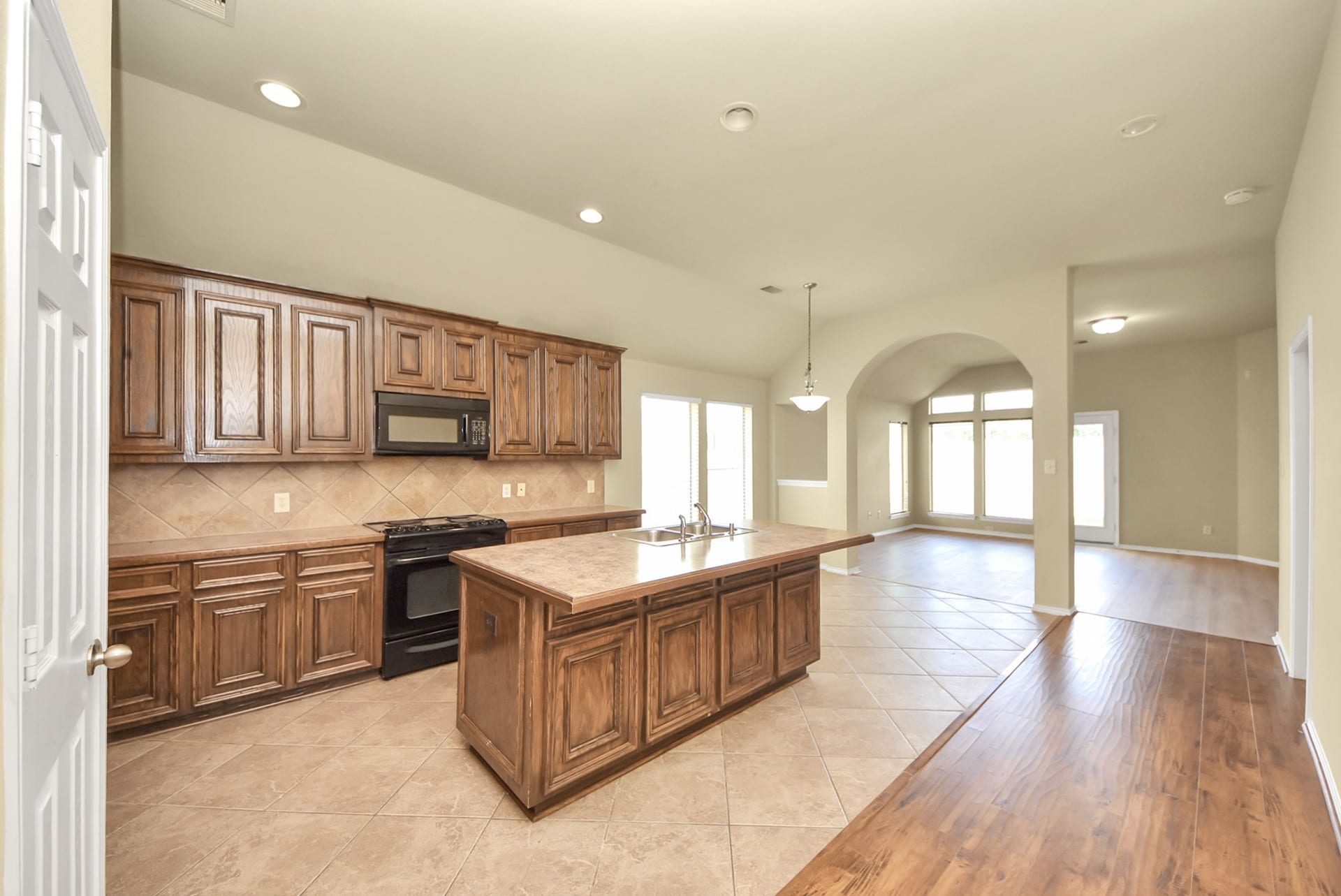 4510 Long Creek Drive, Fresno, TX 77545 4510 Long Creek Drive, Fresno, TX 77545