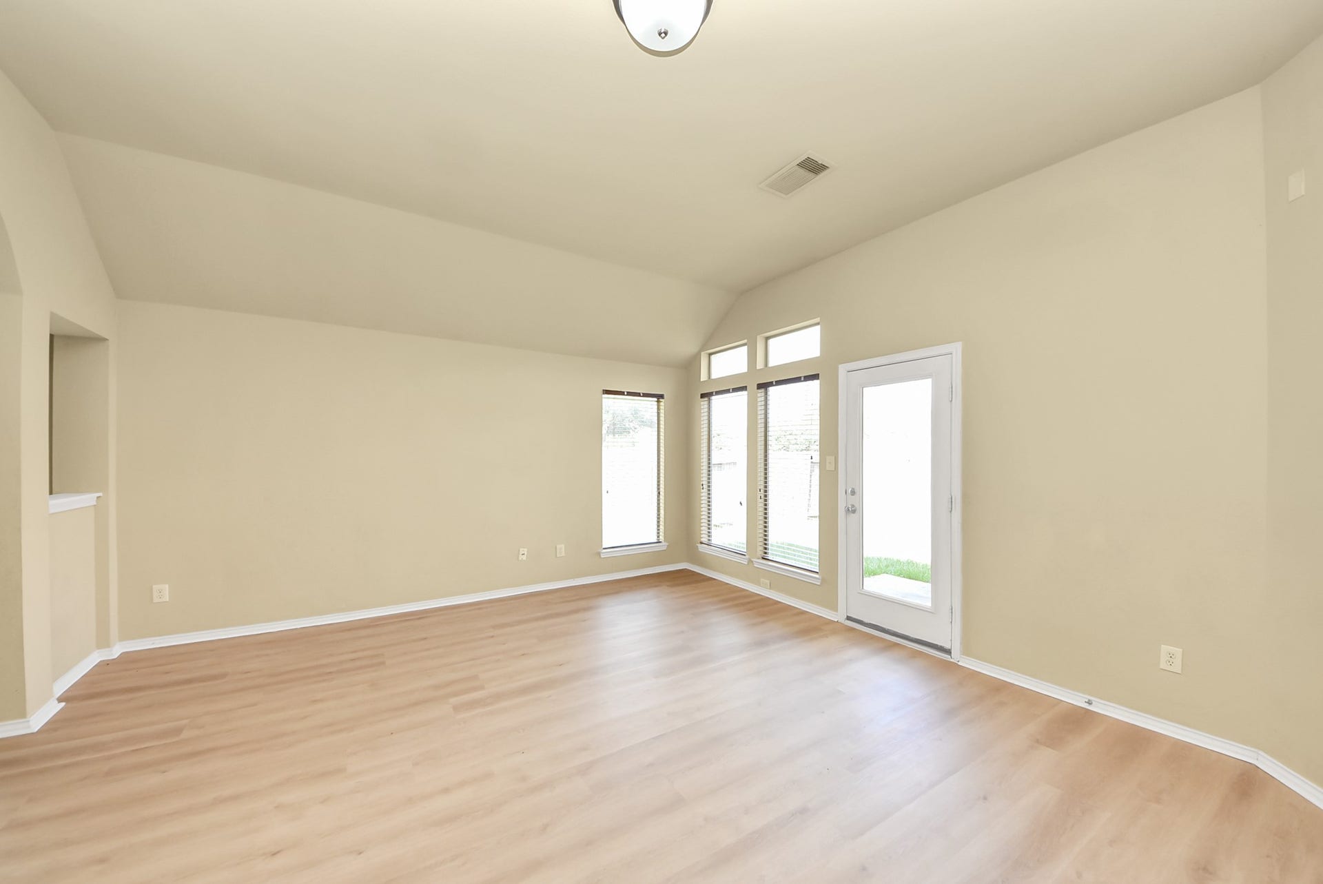 4510 Long Creek Drive, Fresno, TX 77545 4510 Long Creek Drive, Fresno, TX 77545