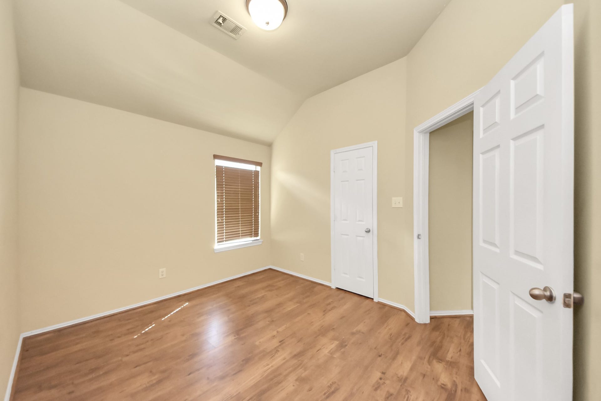 4510 Long Creek Drive, Fresno, TX 77545 4510 Long Creek Drive, Fresno, TX 77545