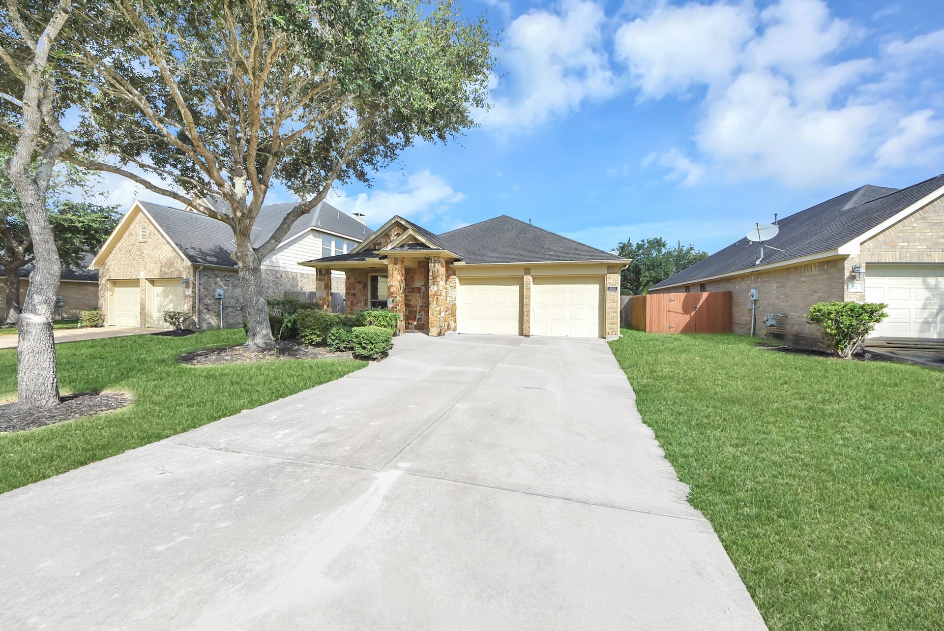 4510 Long Creek Drive, Fresno, TX 77545 4510 Long Creek Drive, Fresno, TX 77545