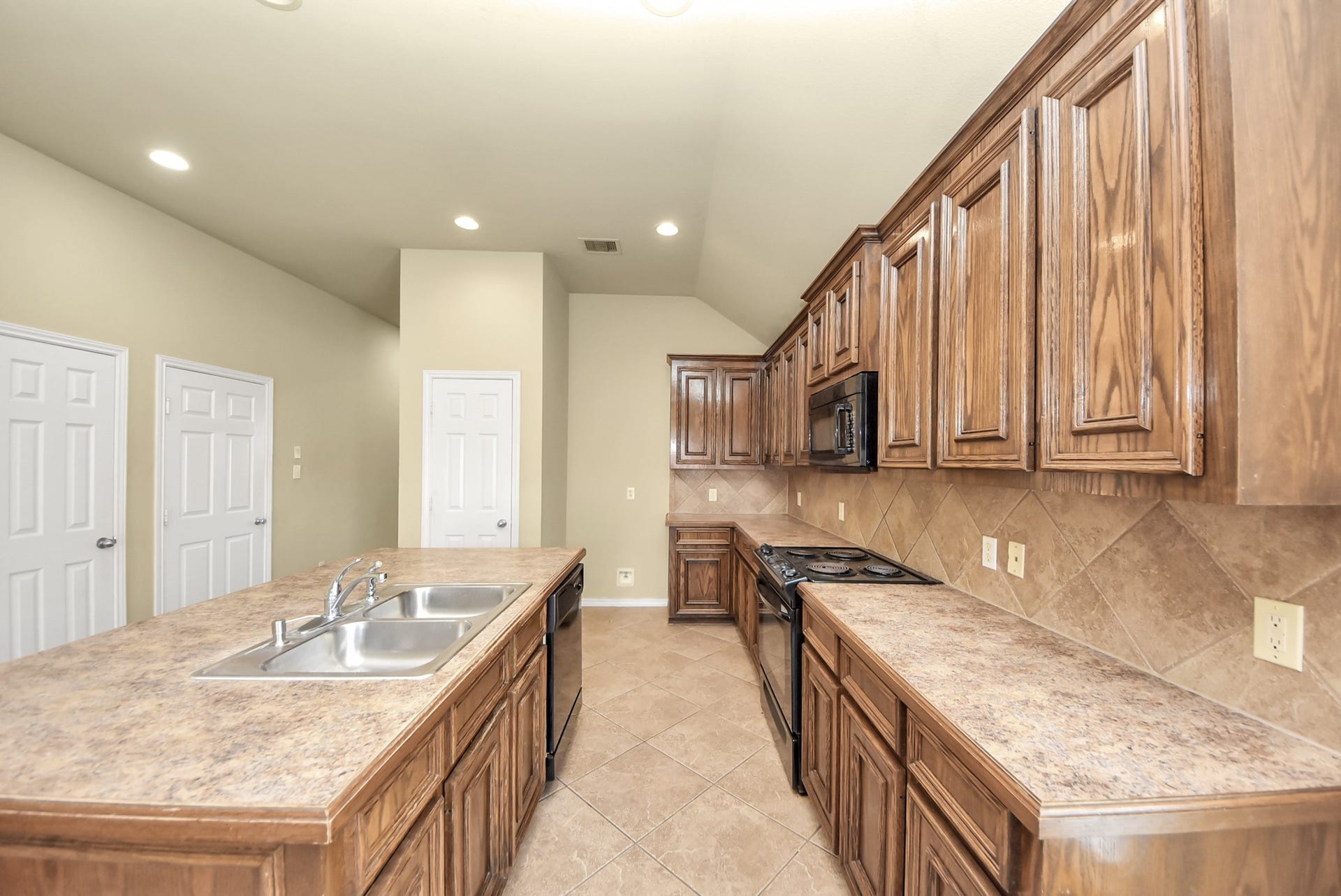 4510 Long Creek Drive, Fresno, TX 77545 4510 Long Creek Drive, Fresno, TX 77545