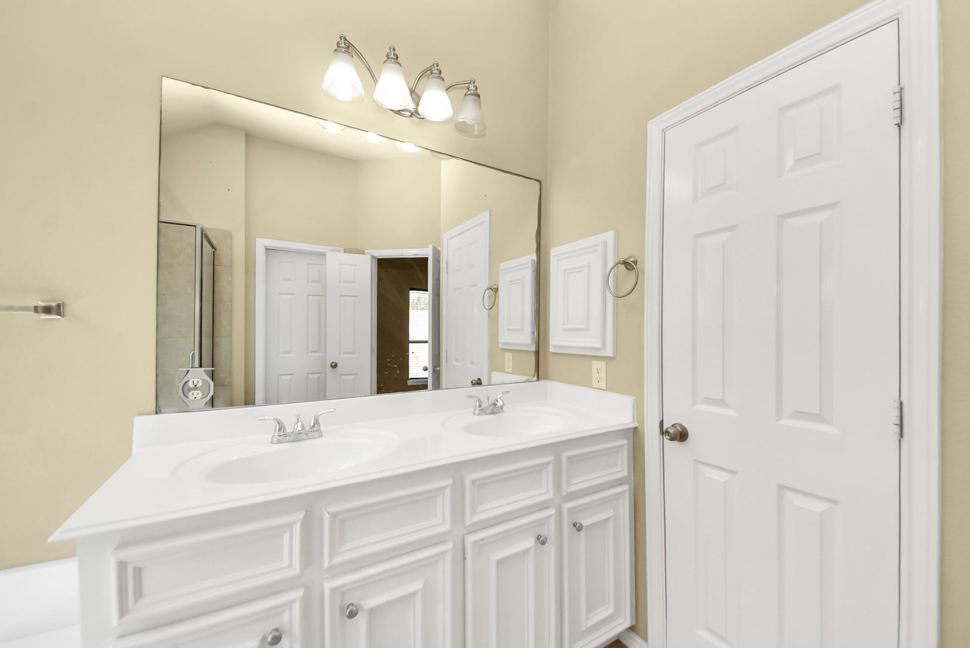 4510 Long Creek Drive, Fresno, TX 77545 4510 Long Creek Drive, Fresno, TX 77545
