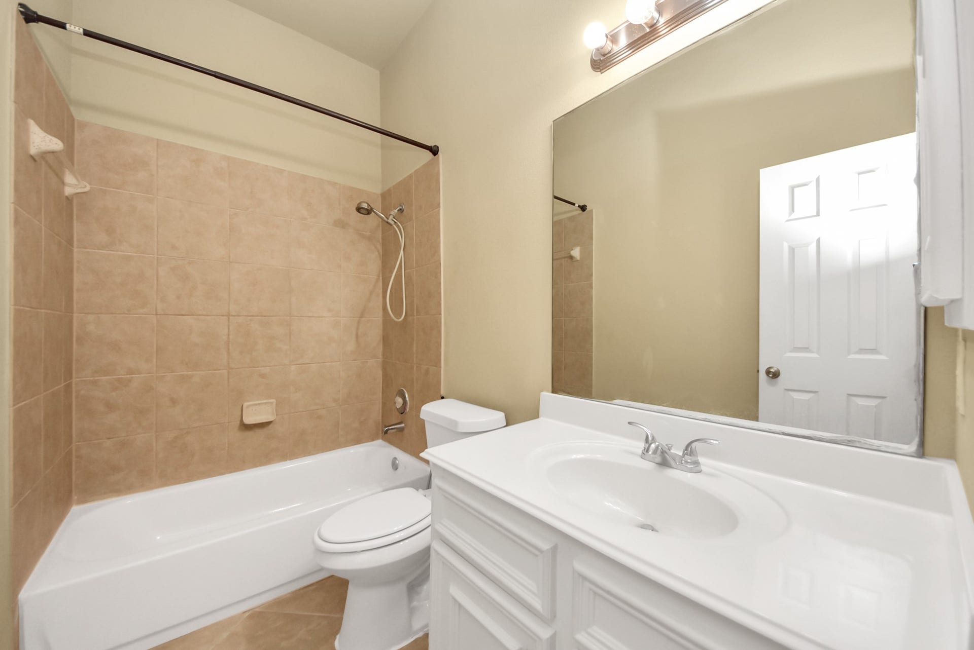4510 Long Creek Drive, Fresno, TX 77545 4510 Long Creek Drive, Fresno, TX 77545