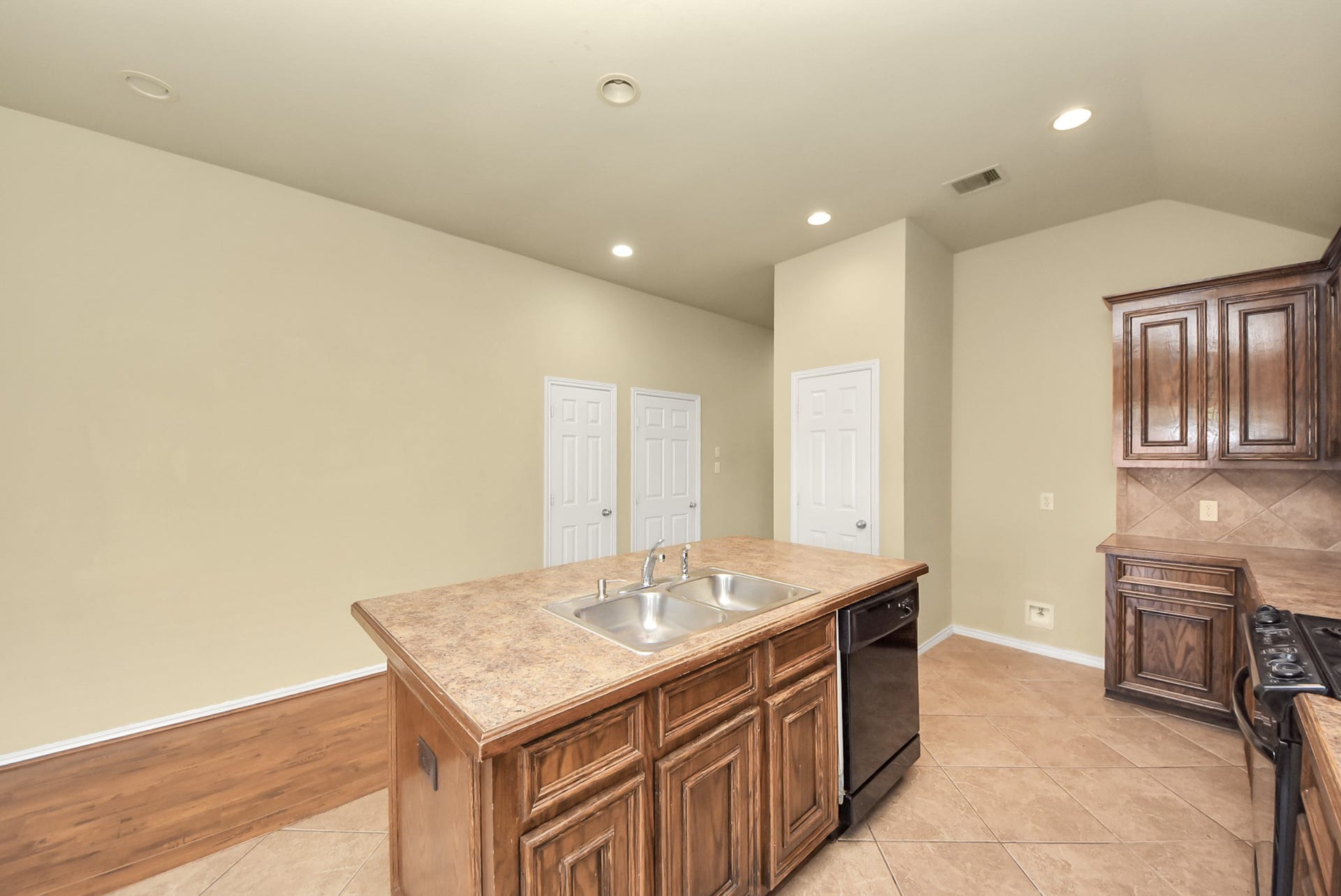 4510 Long Creek Drive, Fresno, TX 77545 4510 Long Creek Drive, Fresno, TX 77545