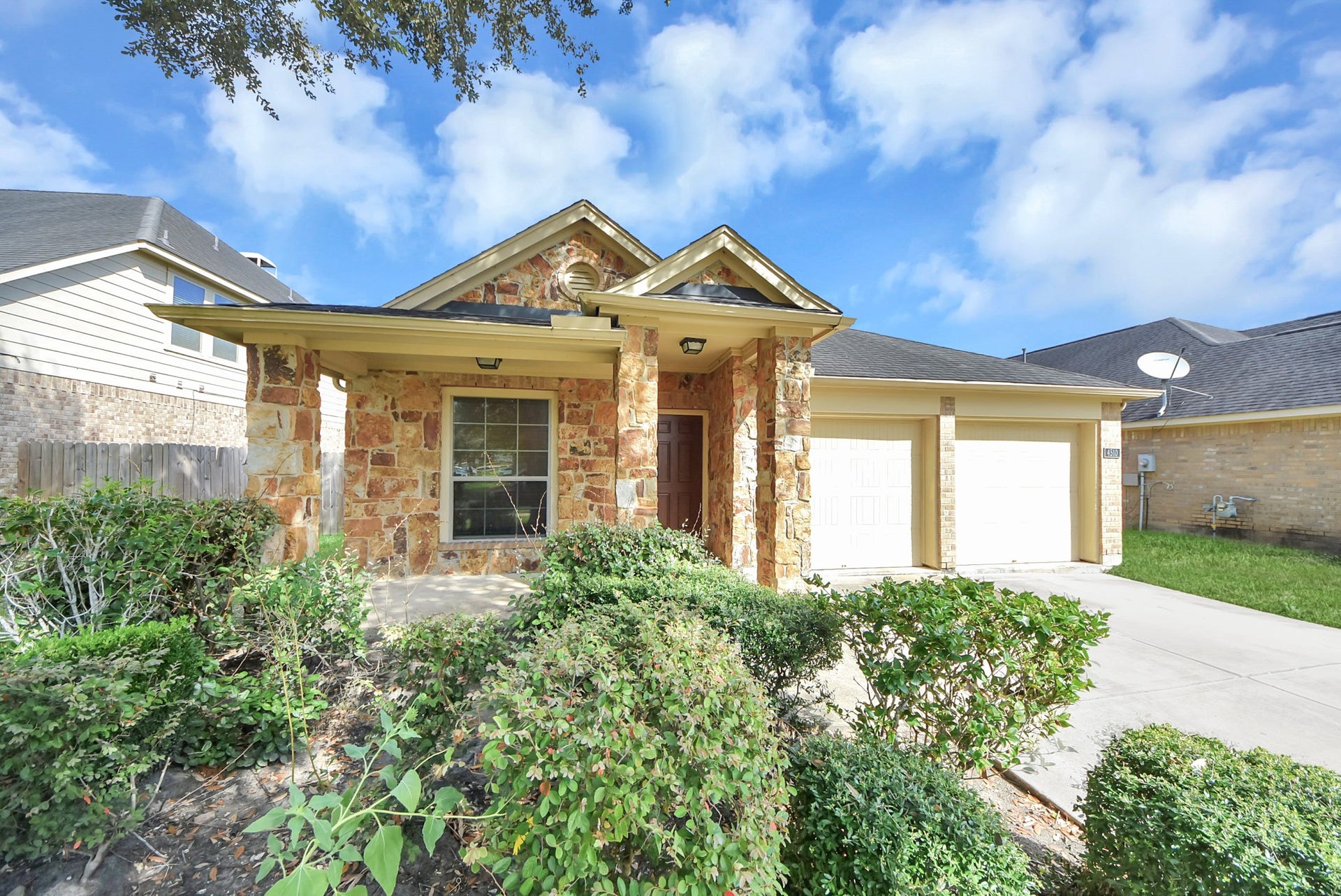 4510 Long Creek Drive, Fresno, TX 77545 4510 Long Creek Drive, Fresno, TX 77545