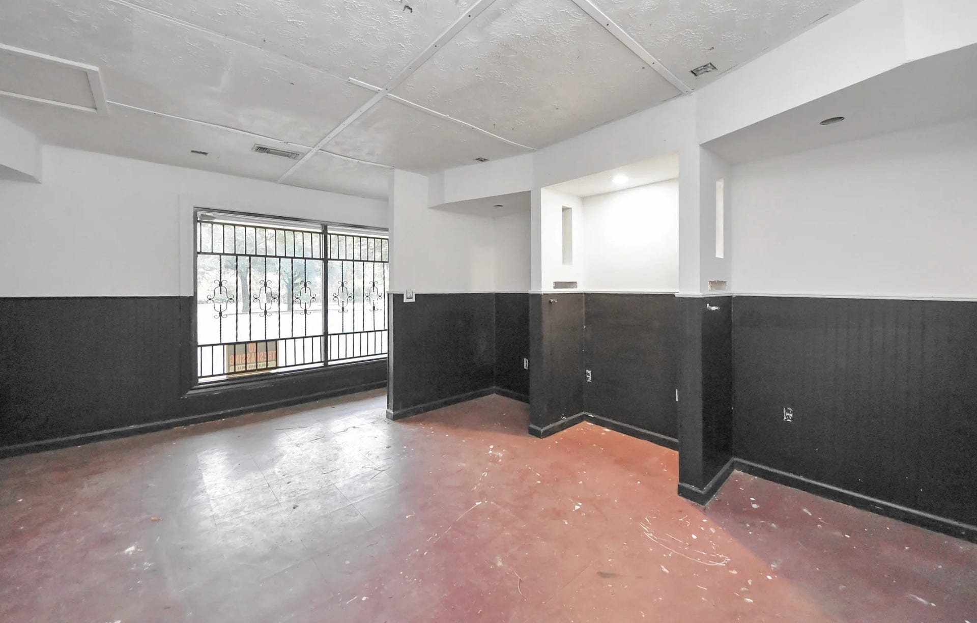 8101 Tidwell Road, Houston, TX 77028 8101 Tidwell Road, Houston, TX 77028