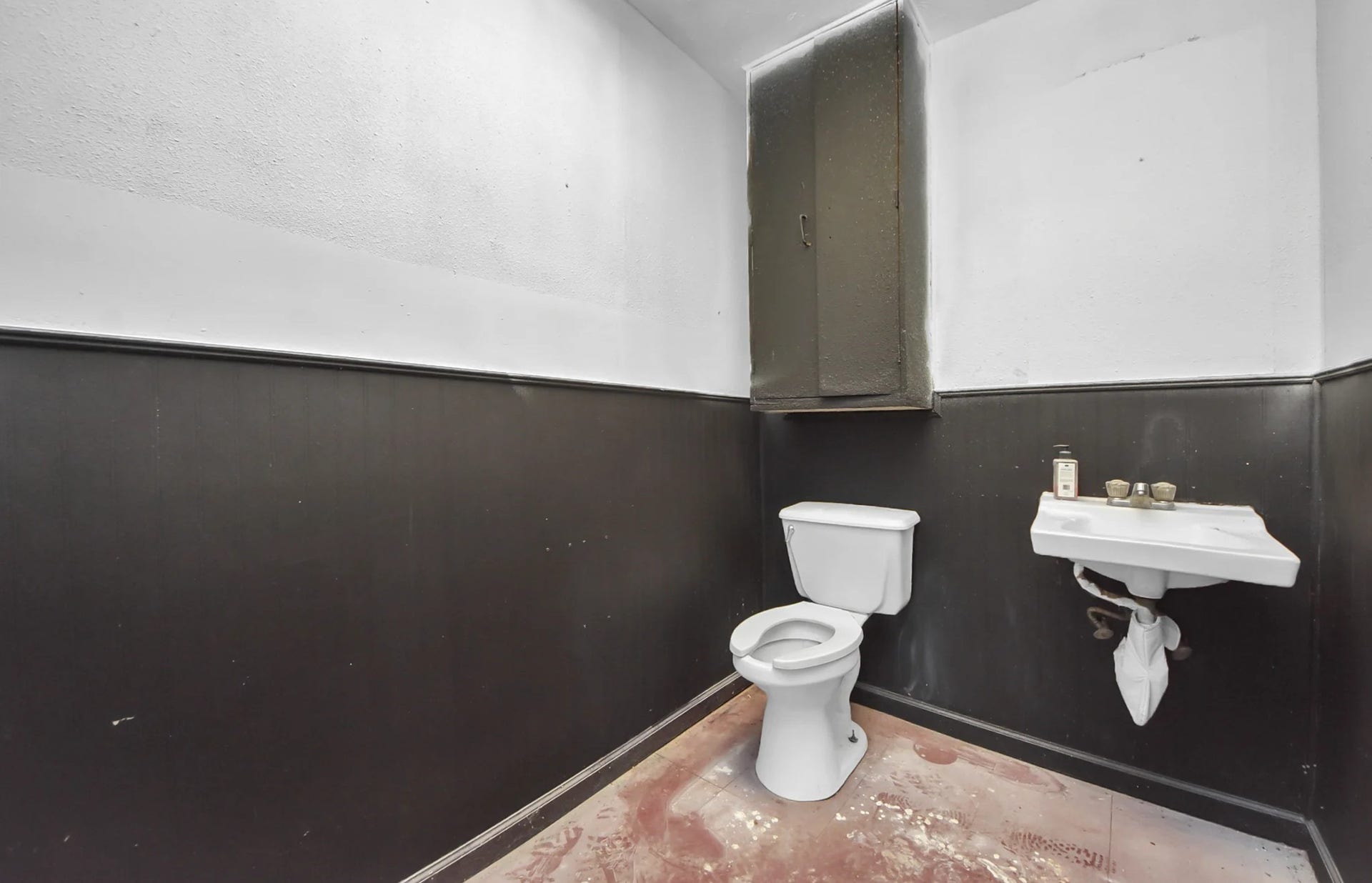 8101 Tidwell Road, Houston, TX 77028 8101 Tidwell Road, Houston, TX 77028