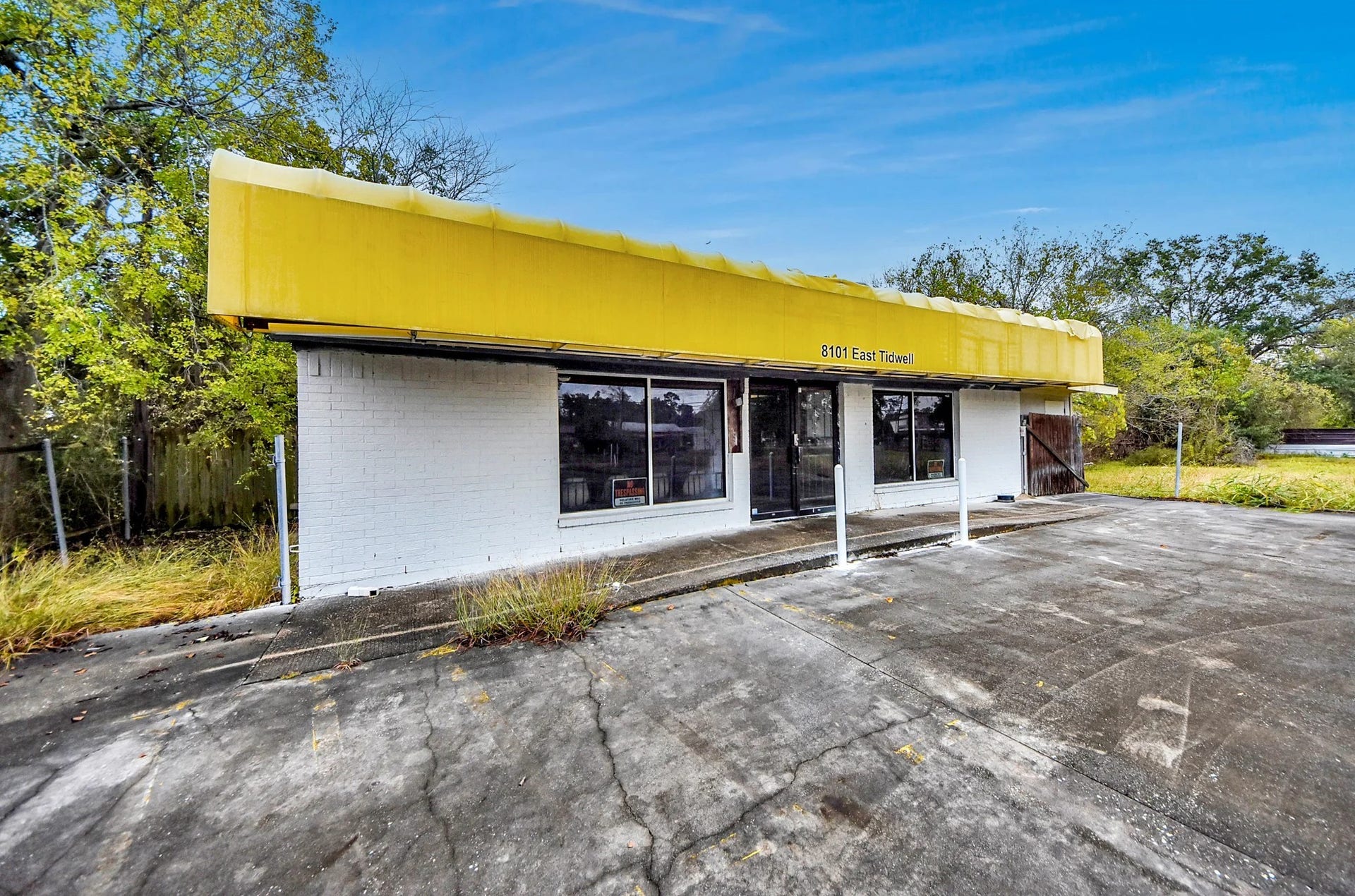 8101 Tidwell Road, Houston, TX 77028 8101 Tidwell Road, Houston, TX 77028