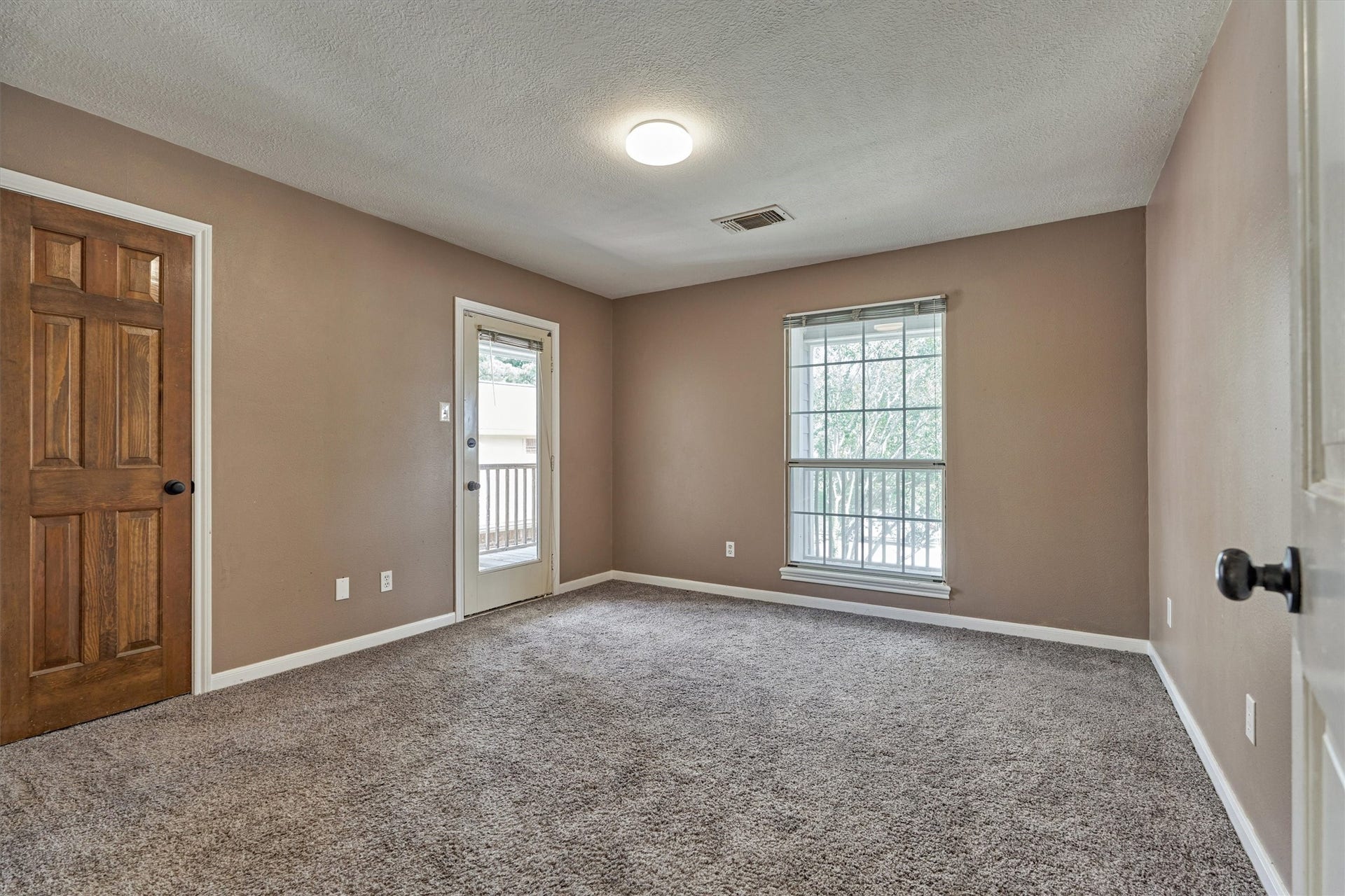 8710 Cross Country Drive, Humble, TX 77346 8710 Cross Country Drive, Humble, TX 77346