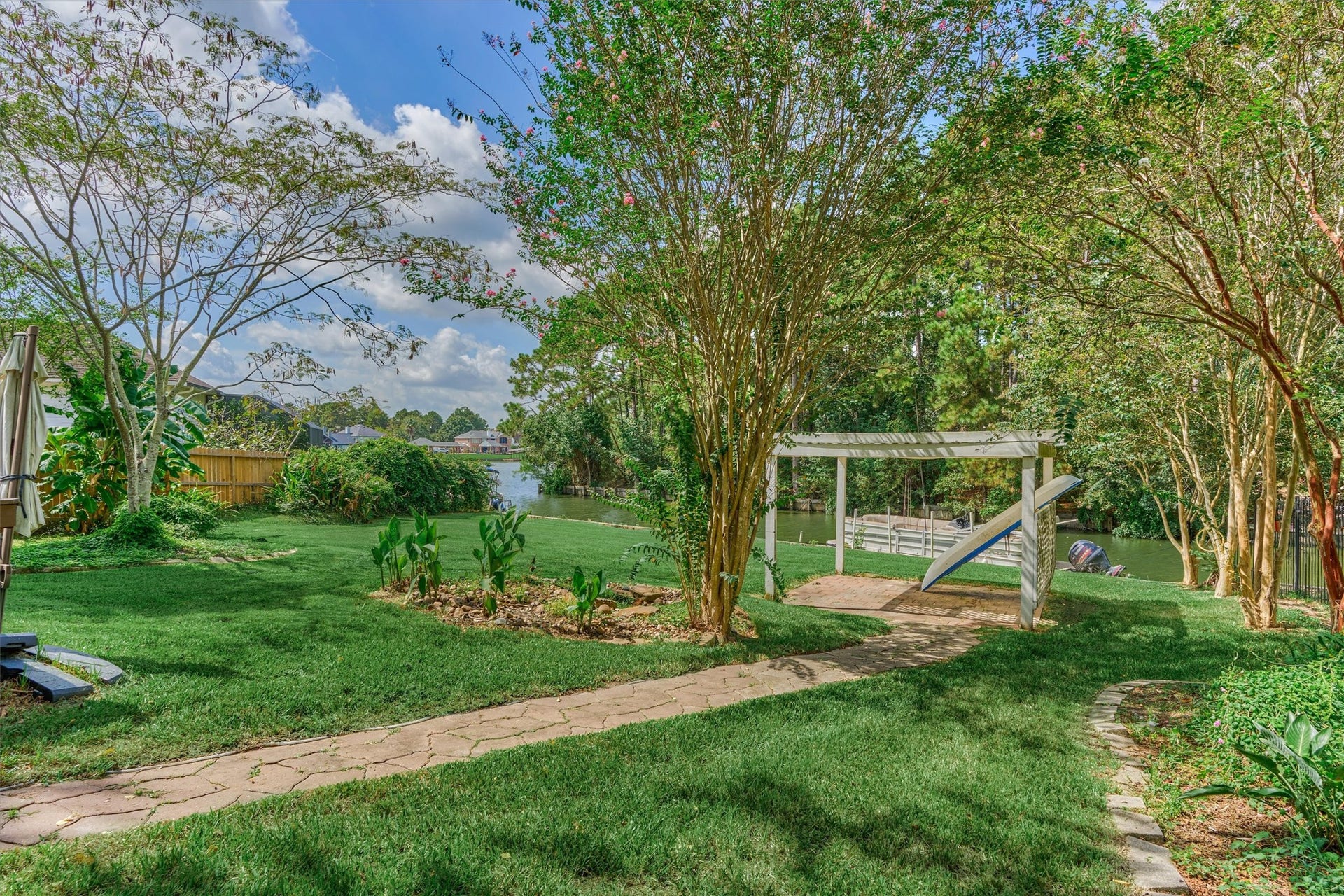 8710 Cross Country Drive, Humble, TX 77346 8710 Cross Country Drive, Humble, TX 77346
