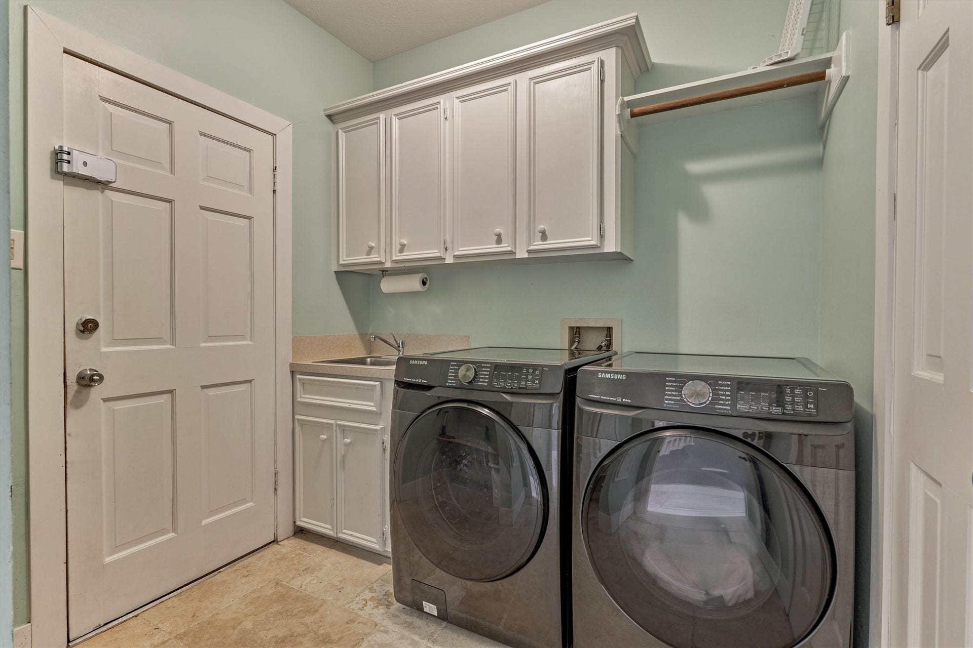 8710 Cross Country Drive, Humble, TX 77346 8710 Cross Country Drive, Humble, TX 77346