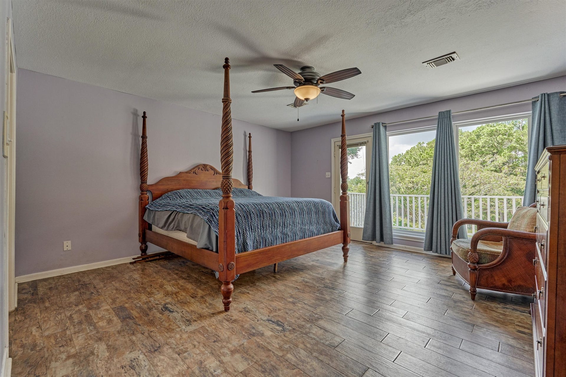 8710 Cross Country Drive, Humble, TX 77346 The views are AMAZING!