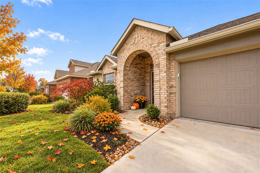 Property photo for 19049 Sonora Chase Drive, New Caney, TX