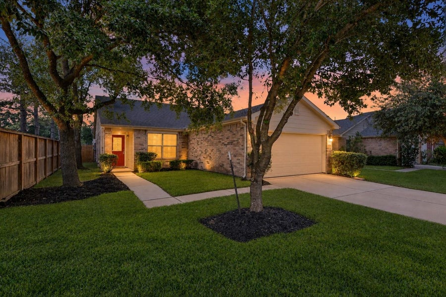 Property photo for 29530 Legends Glen Drive, Spring, TX