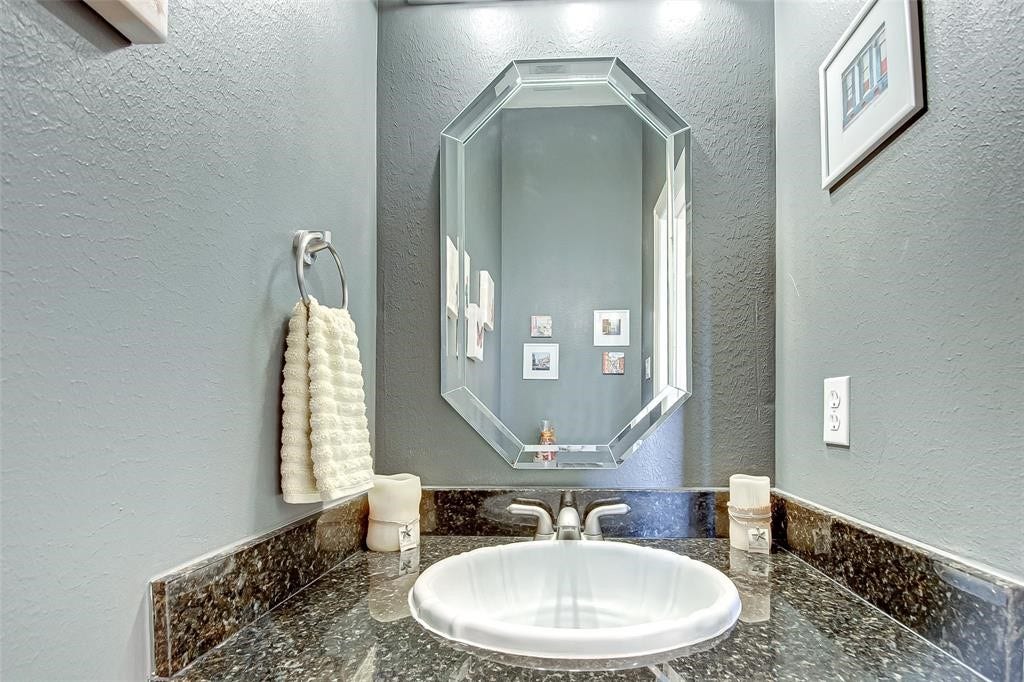 1918 Gentryside Drive, Houston, TX 77077 1918 Gentryside Drive, Houston, TX 77077