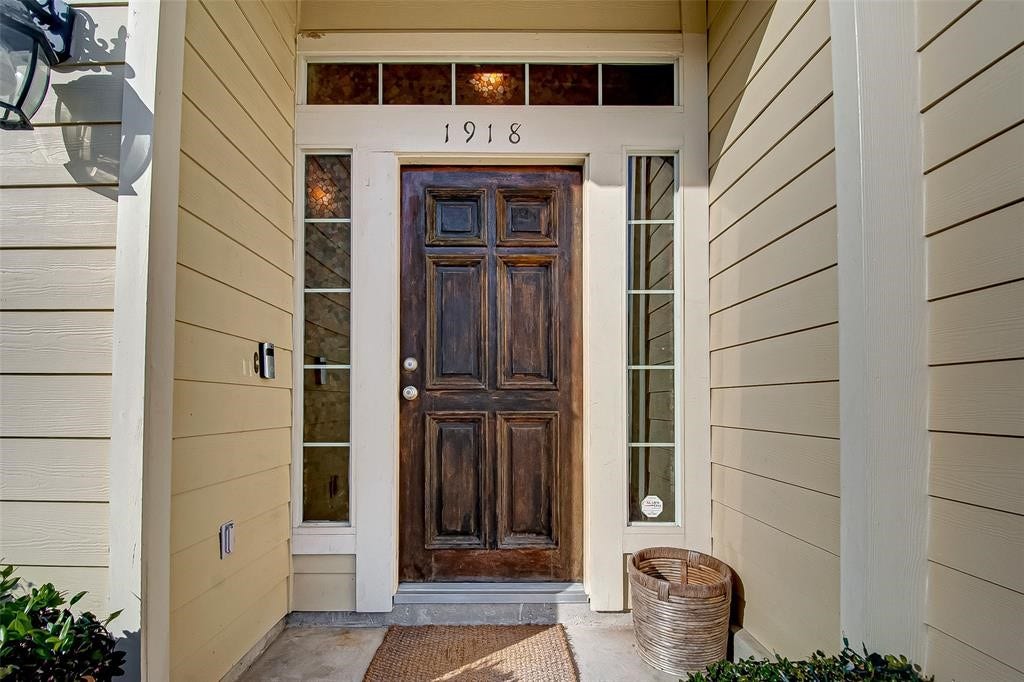 1918 Gentryside Drive, Houston, TX 77077 1918 Gentryside Drive, Houston, TX 77077