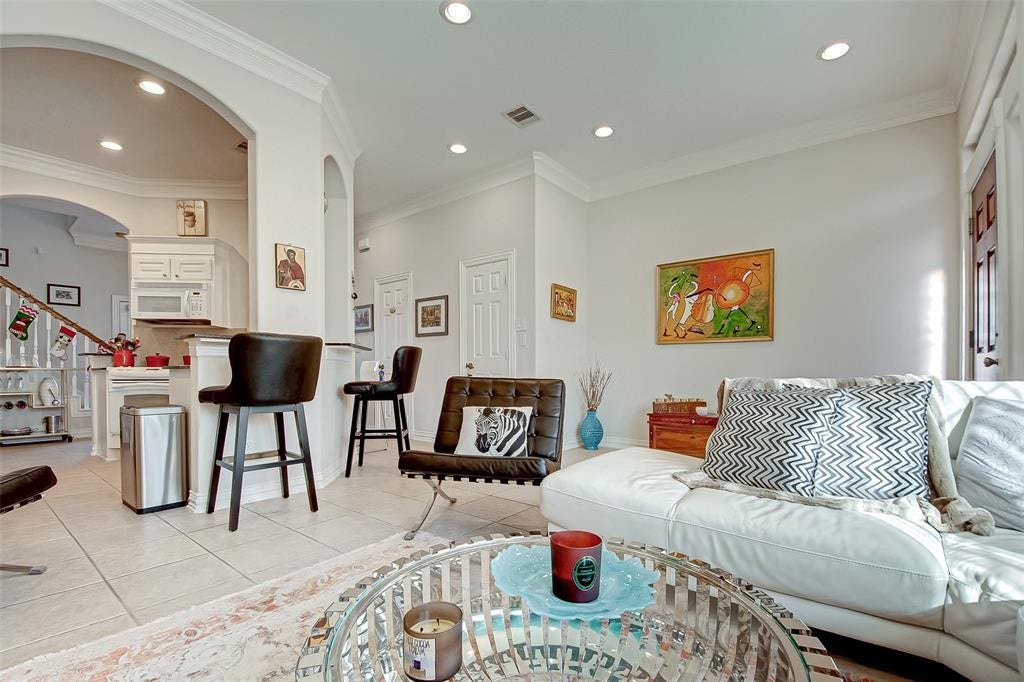 1918 Gentryside Drive, Houston, TX 77077 1918 Gentryside Drive, Houston, TX 77077