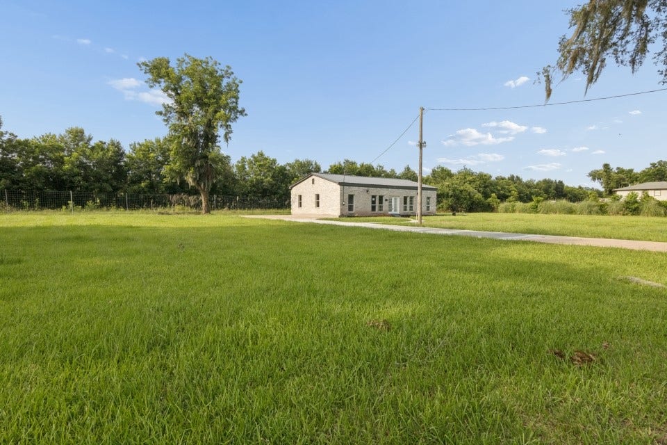 638 Kelly Lane, Holiday Lakes, TX 77515
