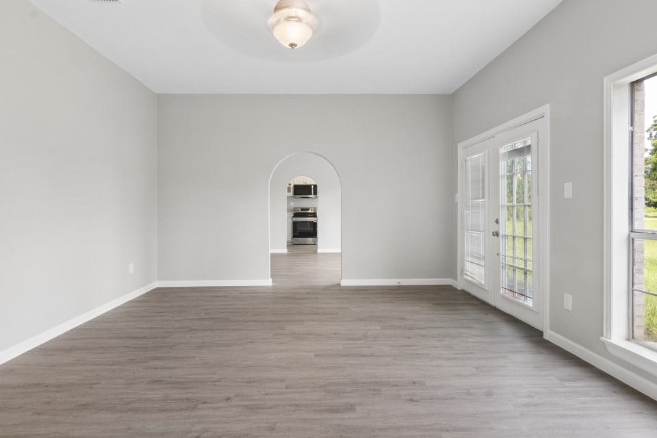 638 Kelly Lane, Holiday Lakes, TX 77515