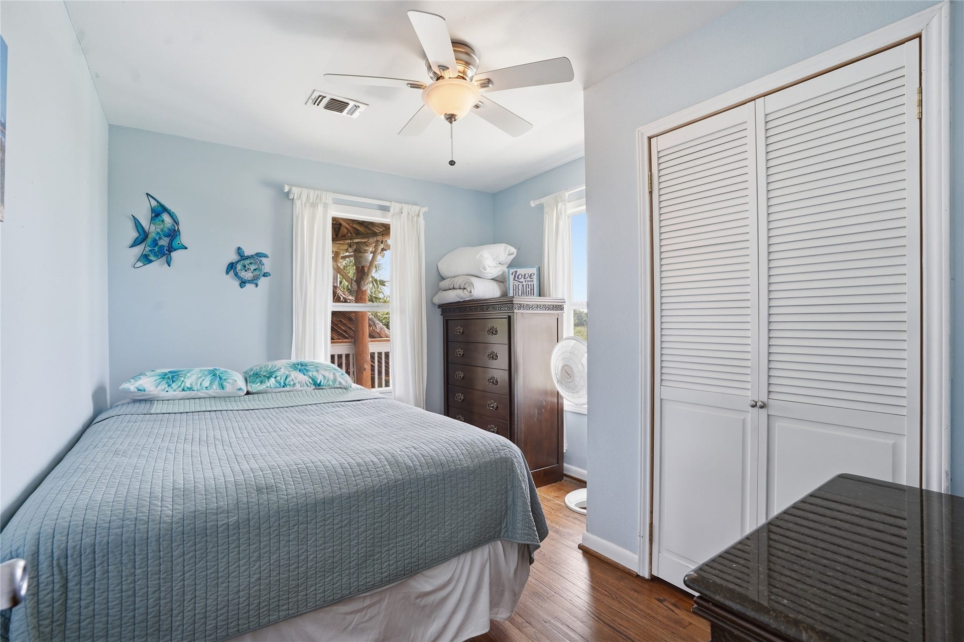 3827 Las Palmas Street, Galveston, TX 77554 3827 Las Palmas Street, Galveston, TX 77554
