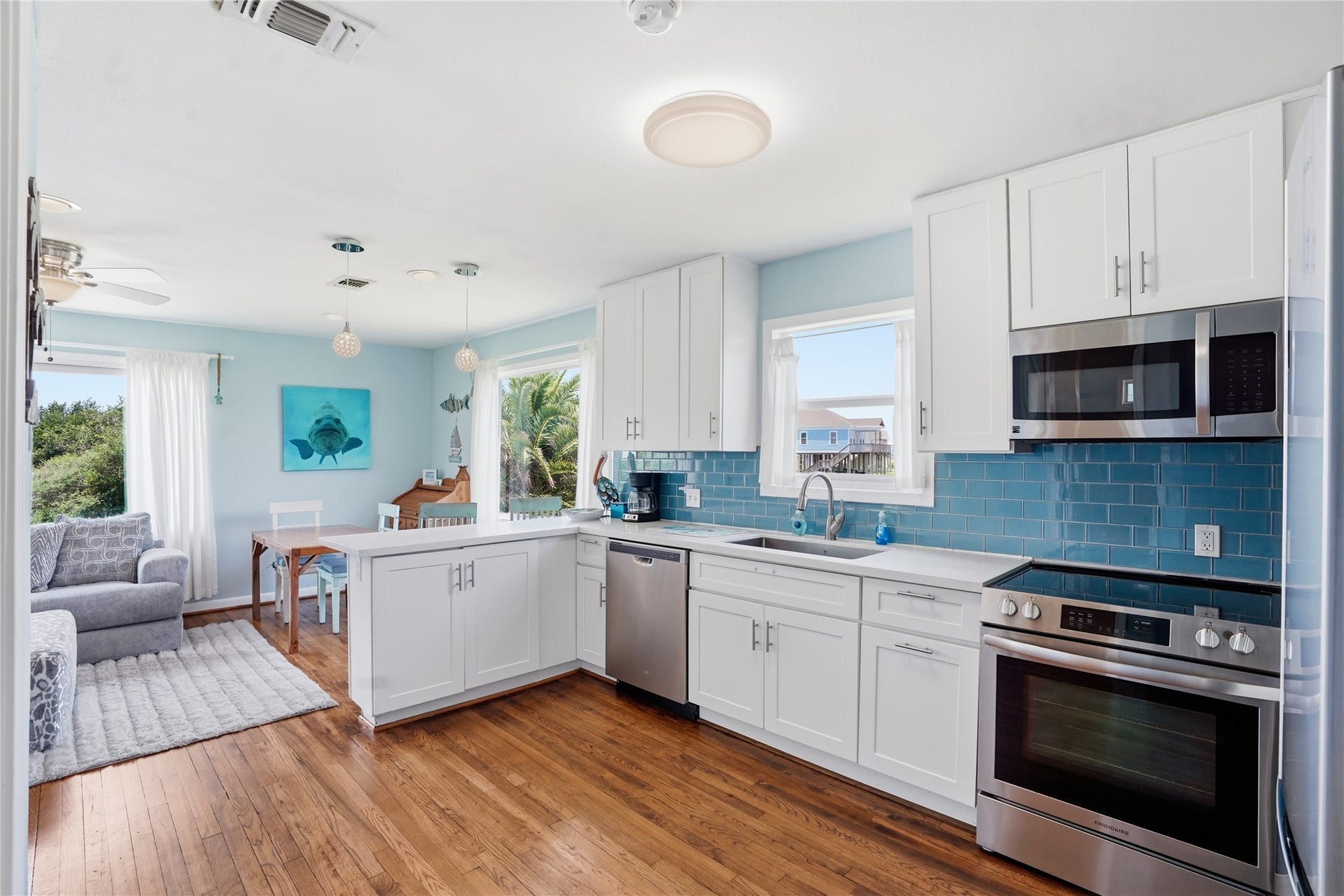 3827 Las Palmas Street, Galveston, TX 77554 3827 Las Palmas Street, Galveston, TX 77554
