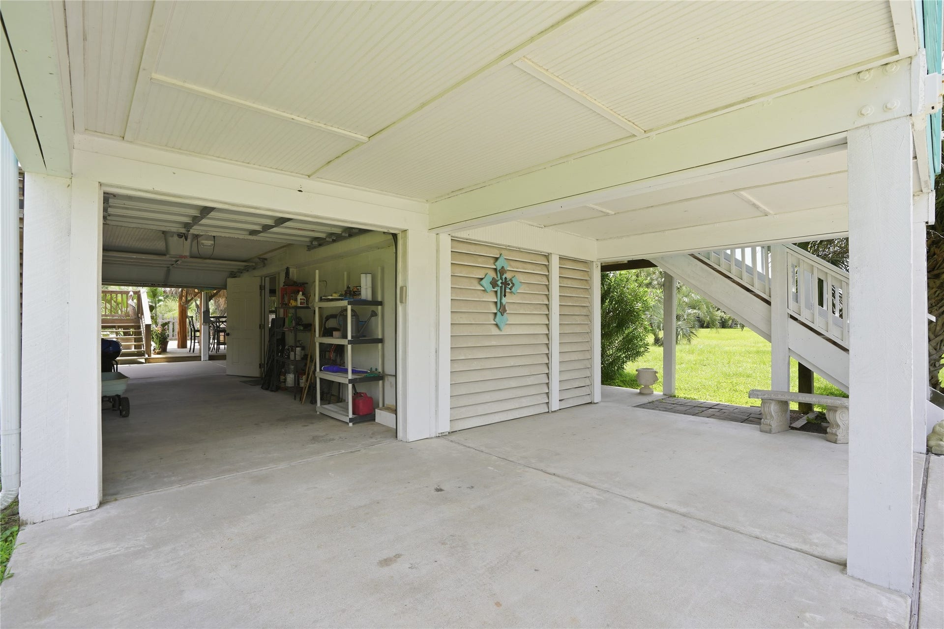 3827 Las Palmas Street, Galveston, TX 77554 3827 Las Palmas Street, Galveston, TX 77554