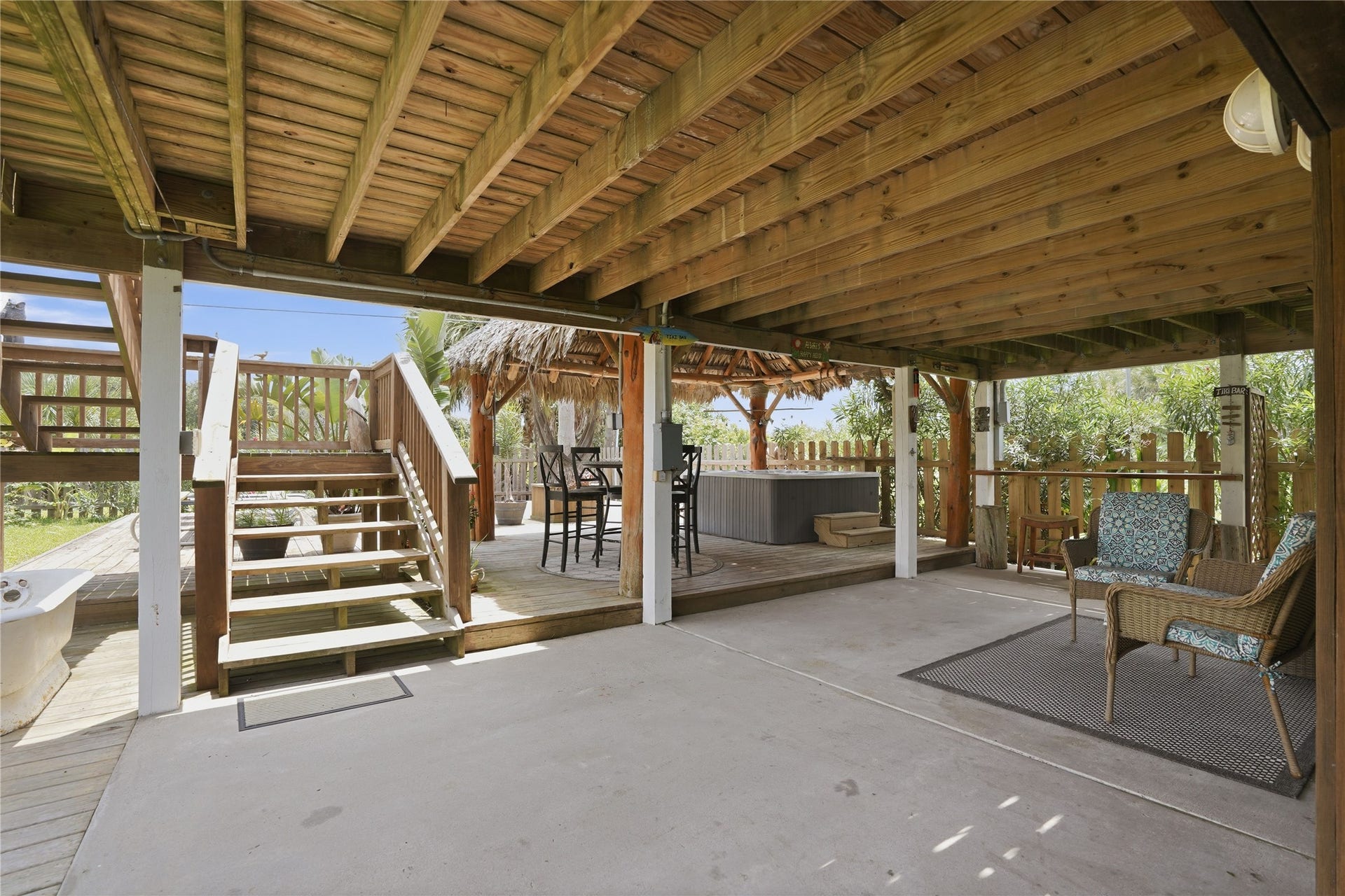 3827 Las Palmas Street, Galveston, TX 77554 3827 Las Palmas Street, Galveston, TX 77554