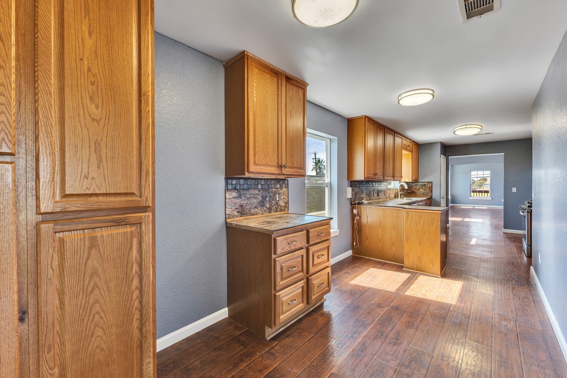 1402 51st Street, Galveston, TX 77551 1402 51st Street, Galveston, TX 77551