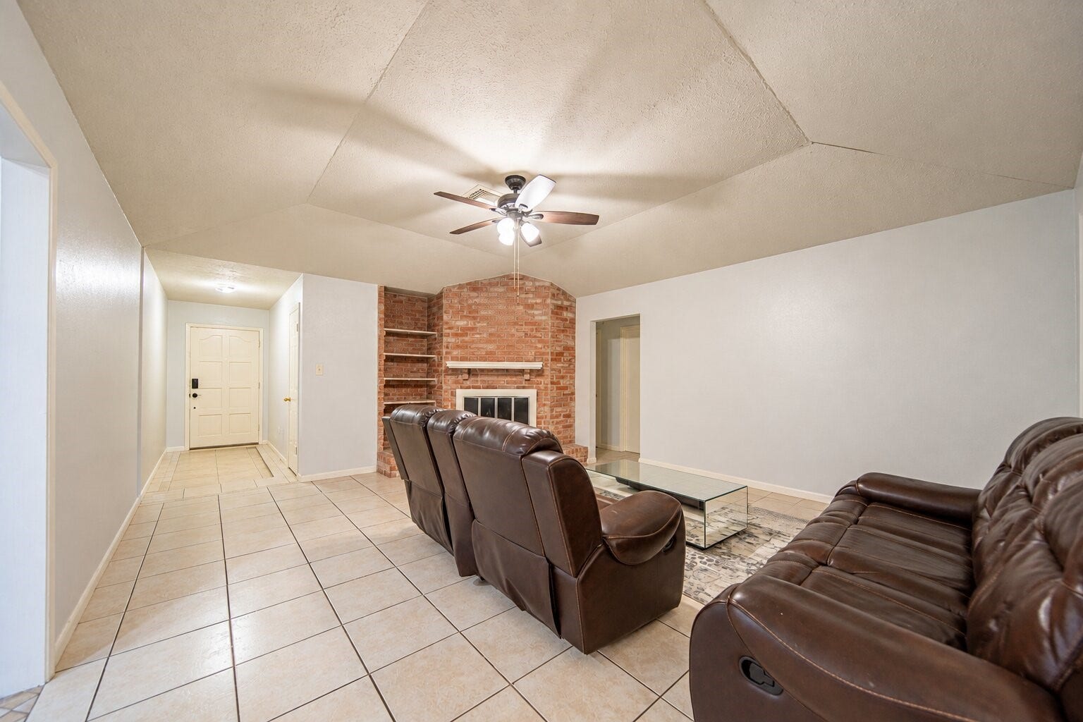 10550 Towneview Drive, Sugar Land, TX 77498