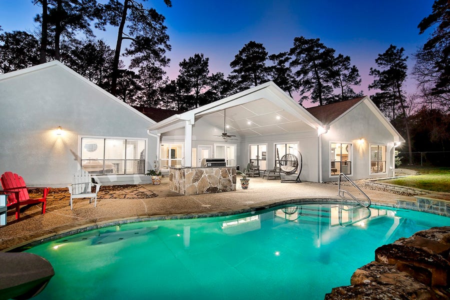 Property photo for 44 Lake Forest Circle, Conroe, TX