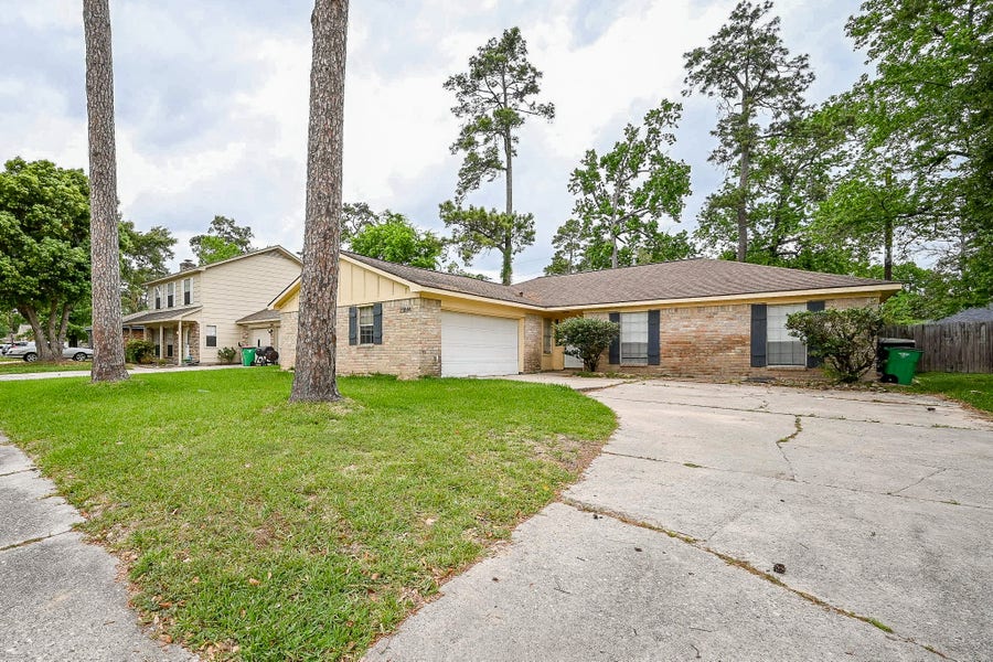 Property photo for 23814 Spring Gum Drive, Spring, TX