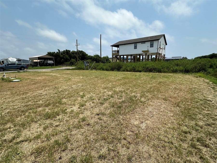 Property photo for 1215 W Canal, Crystal Beach, TX