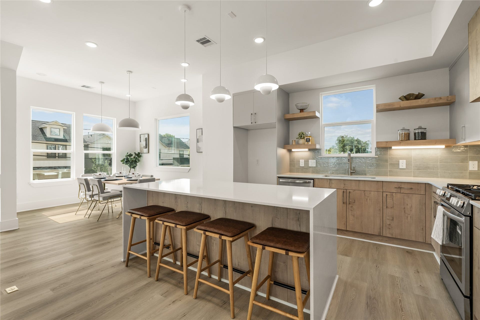 606 Skyland Terrace Way, Houston, TX 77009