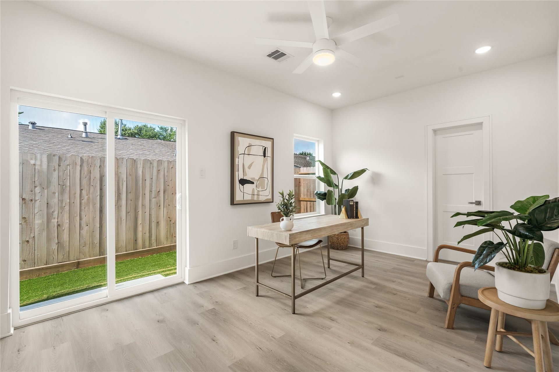 606 Skyland Terrace Way, Houston, TX 77009