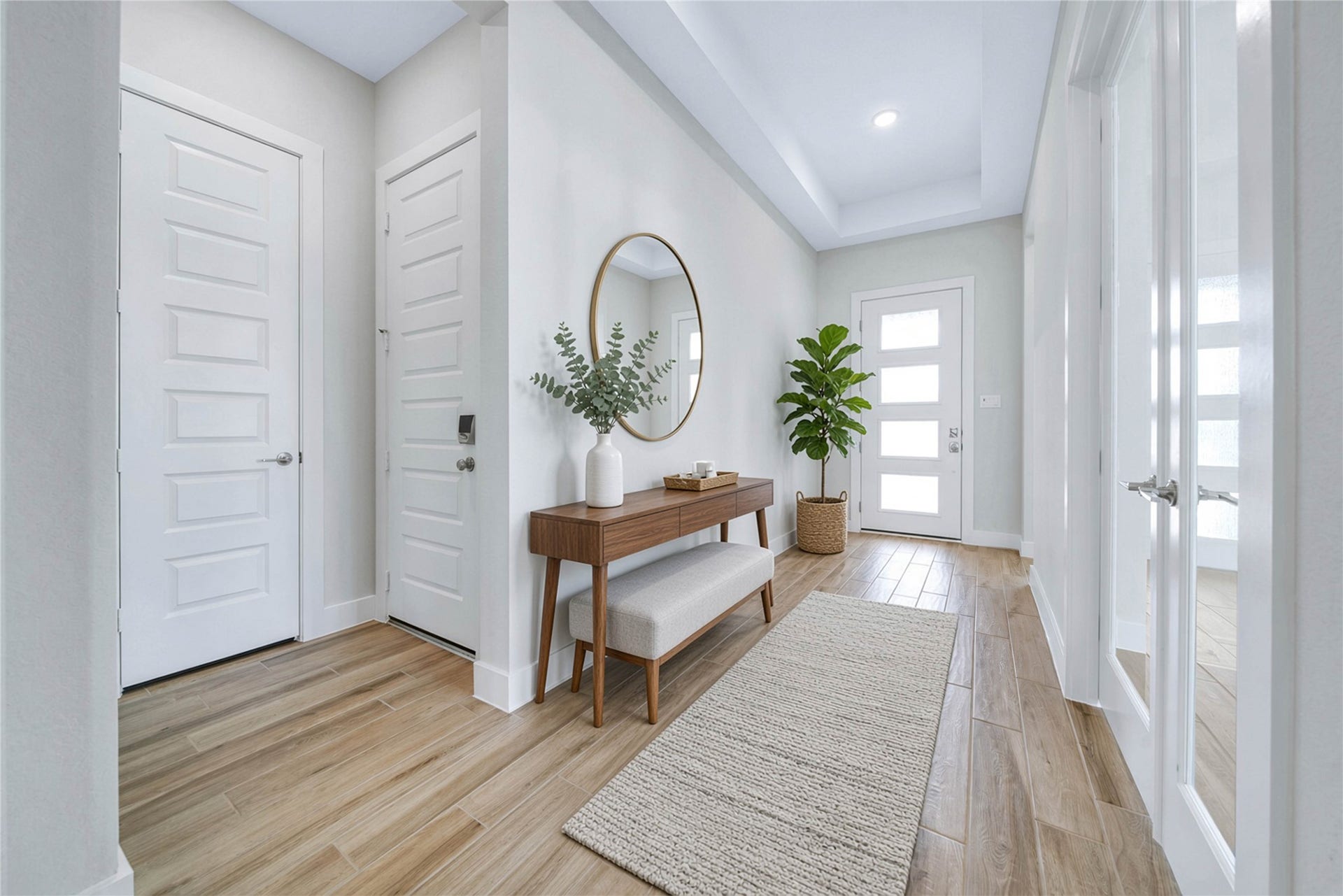 Owners Entry, Foyer