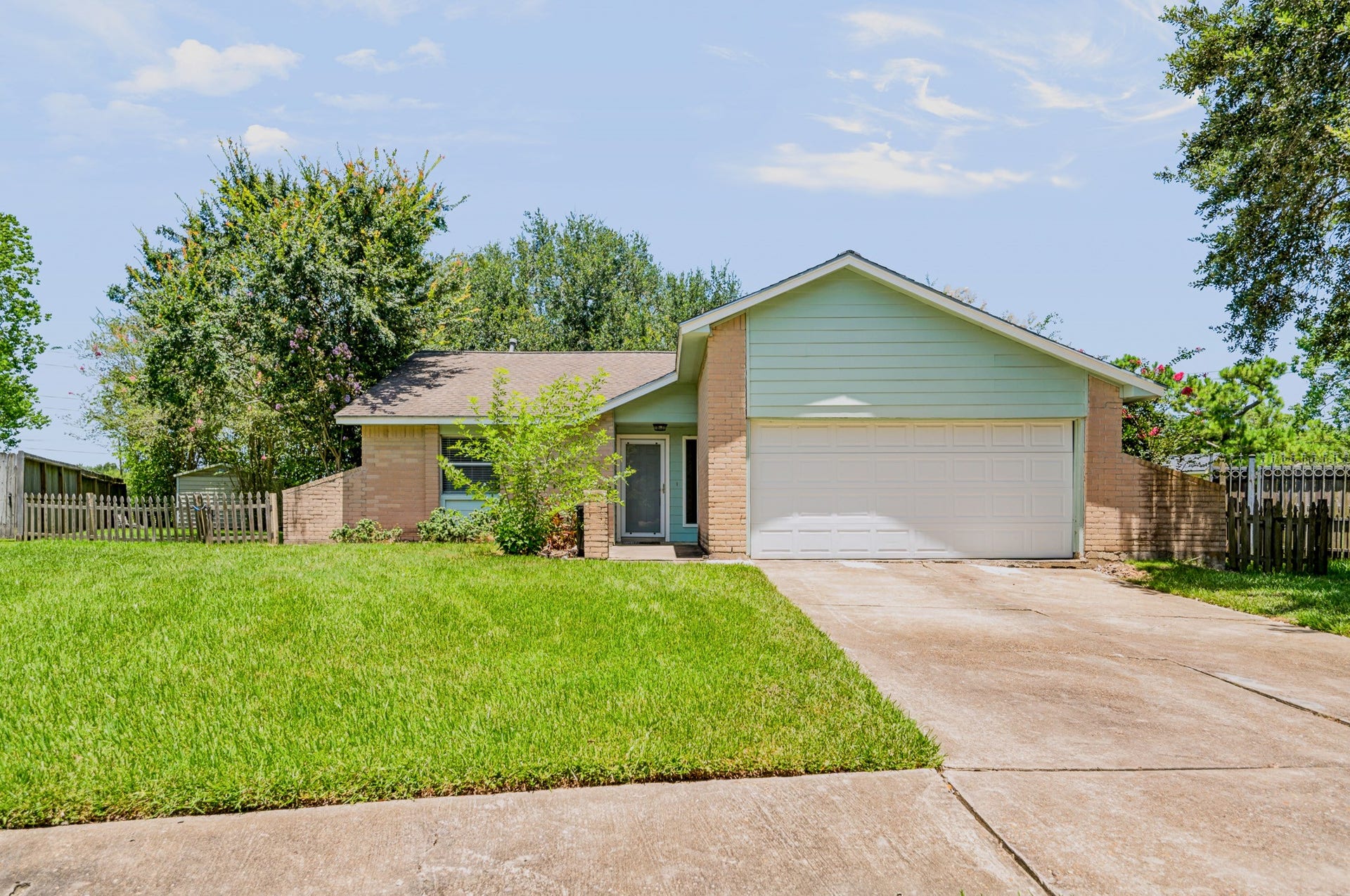 2508 Knoxville Drive, League City, TX 77573 2508 Knoxville Drive, League City, TX 77573