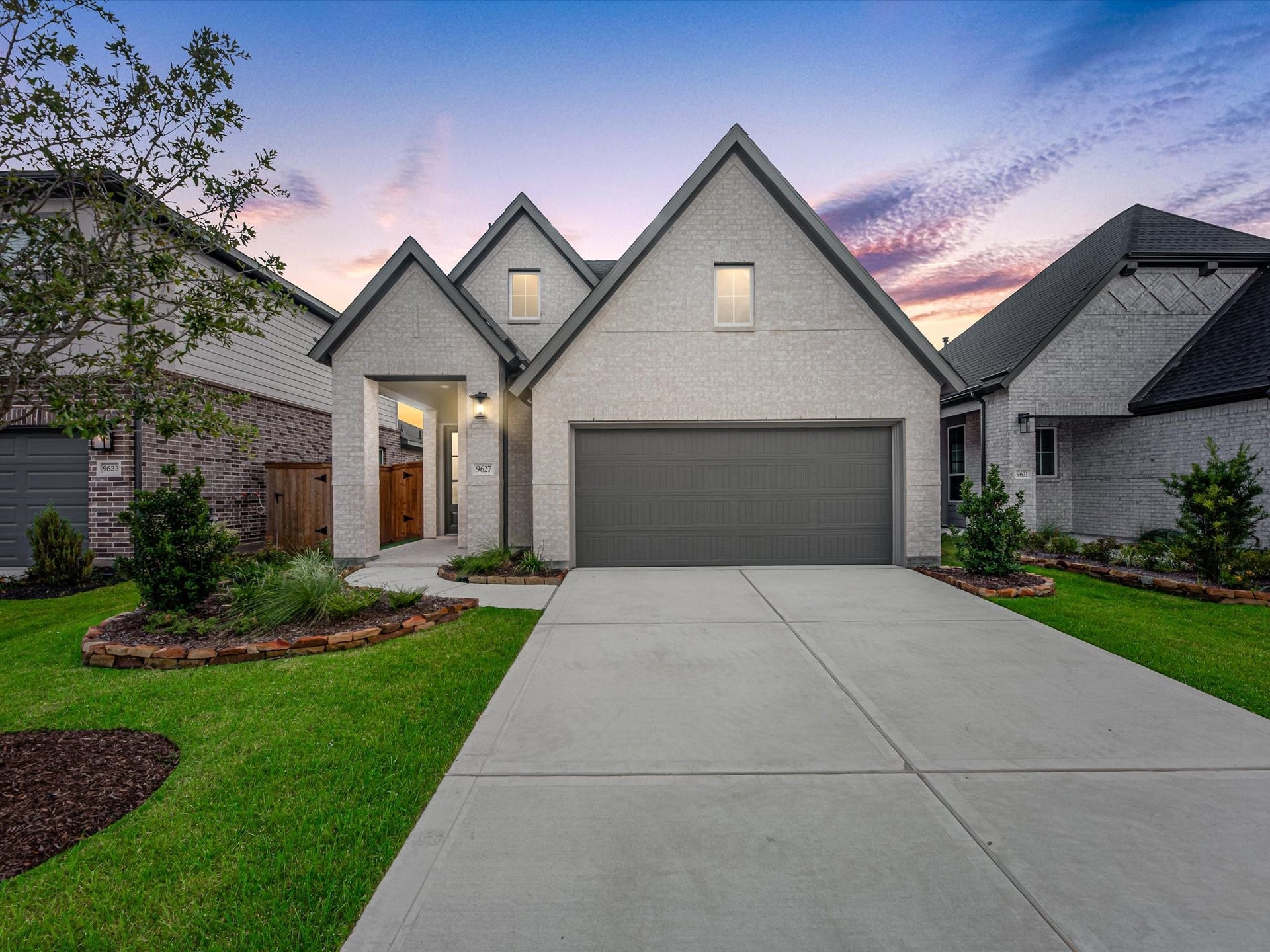 9627 Poinsettia Haven Lane, Richmond, TX 77407 9627 Poinsettia Haven Lane, Richmond, TX 77407