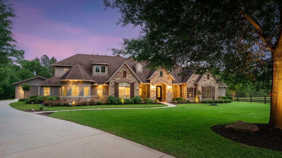 Property photo for 6926 Comanche Bend, Montgomery, TX