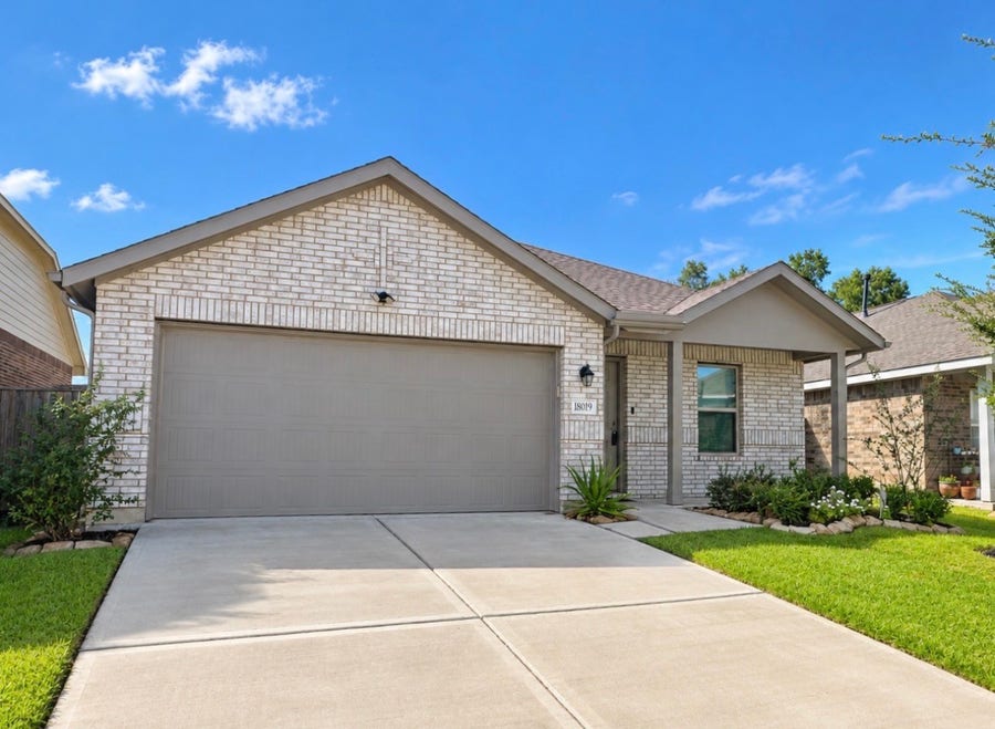 Property photo for 18019 Mendocino Ridge Lane, Hockley, TX